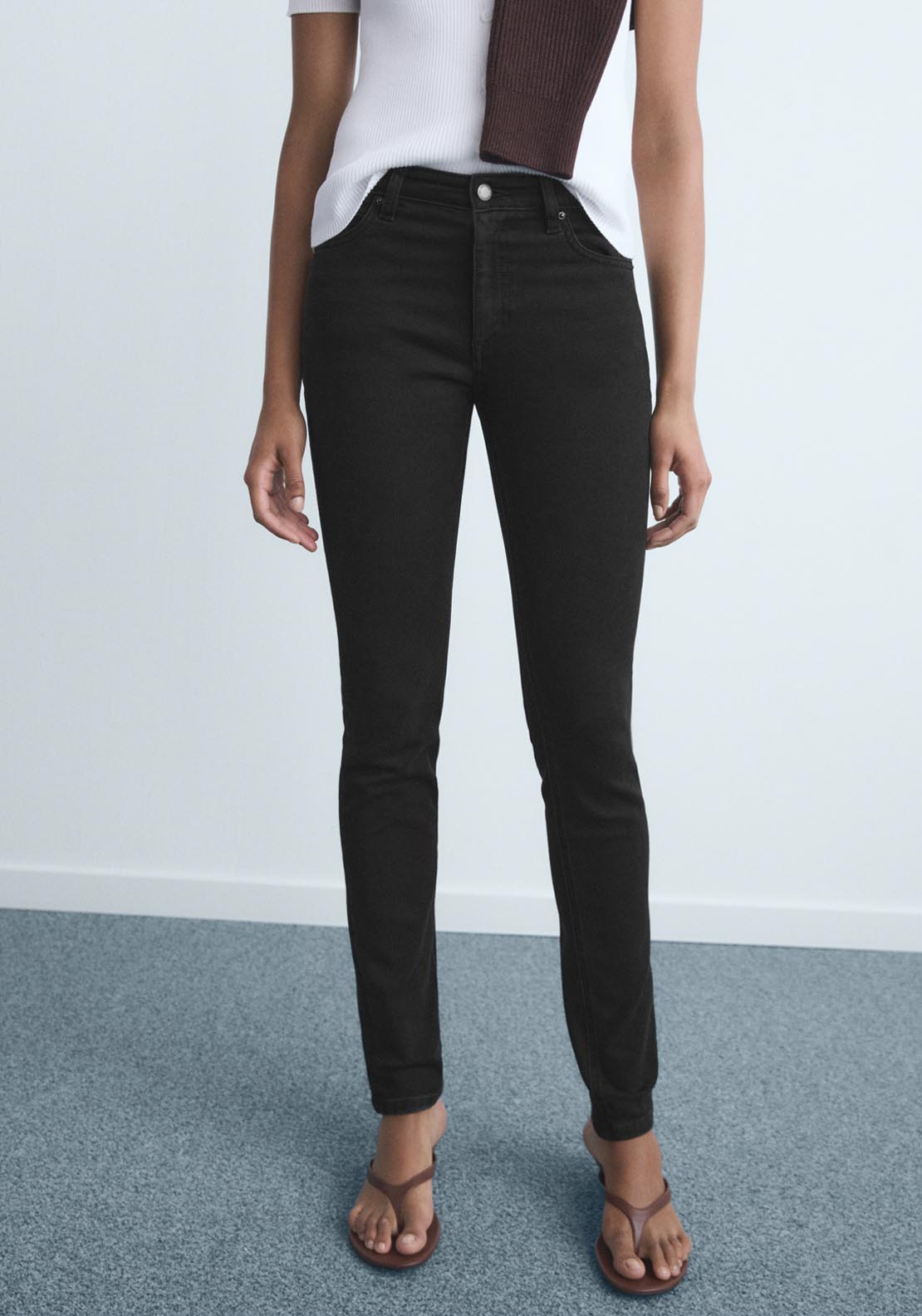 Mid Rise Skinny Jeans - Grey