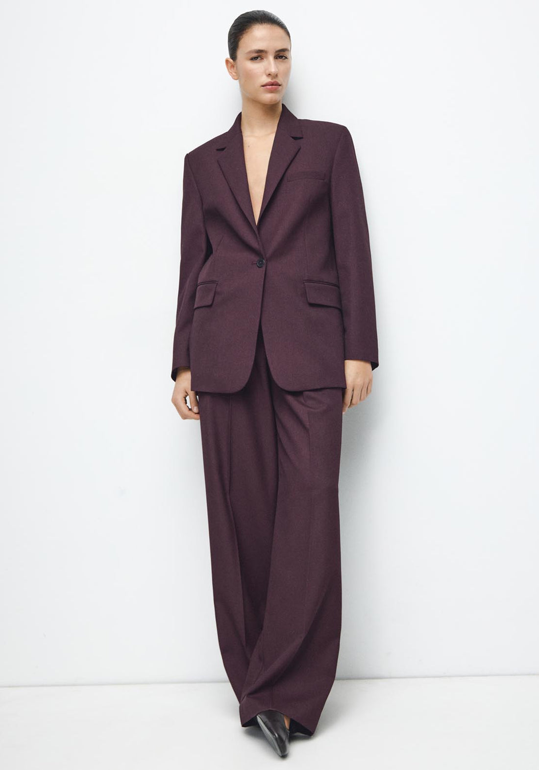 Straight Suit Jacket With Lapel Pockets - Burgundy