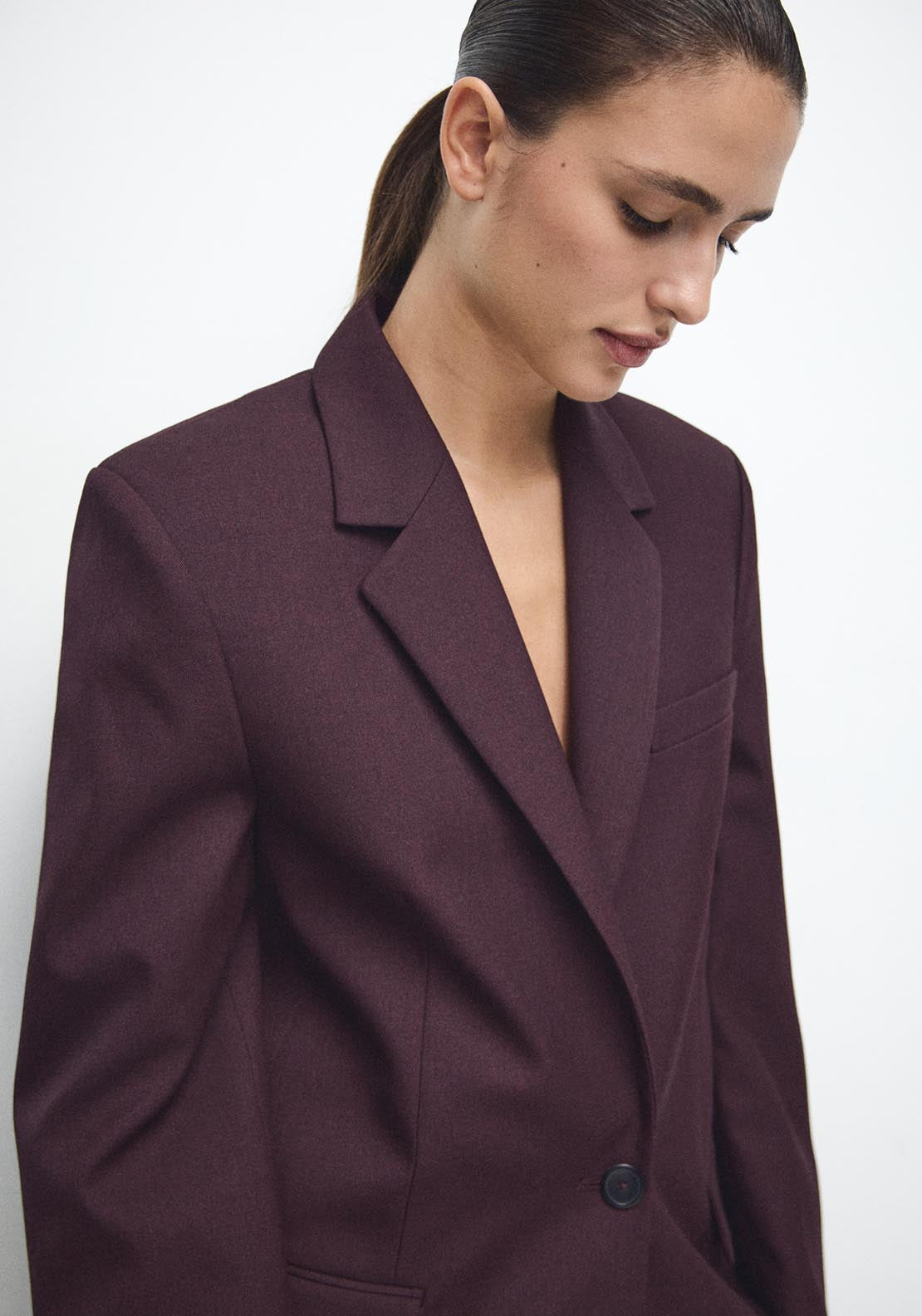 Straight Suit Jacket With Lapel Pockets - Burgundy