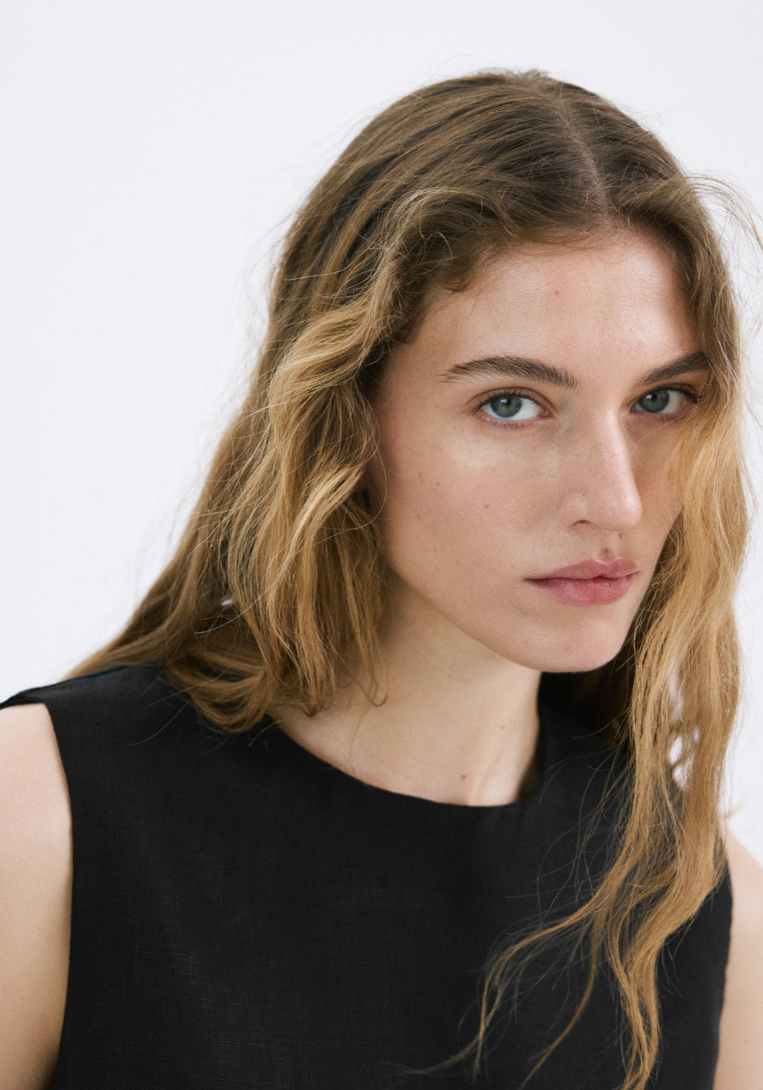 100% Linen Crop Top - Black