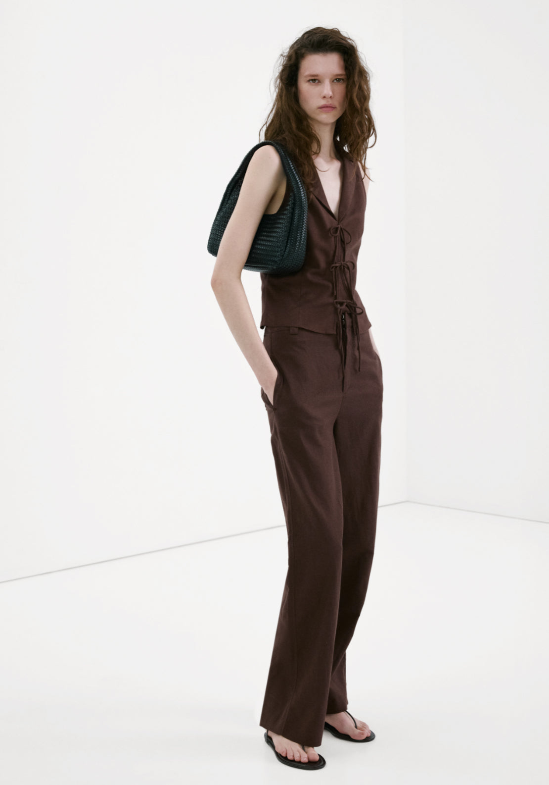 Top With Lapels And Ties - Brown