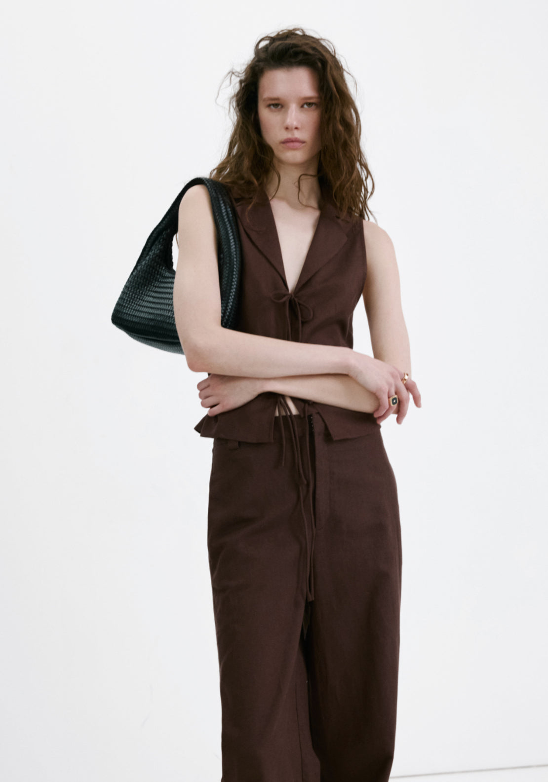 Top With Lapels And Ties - Brown