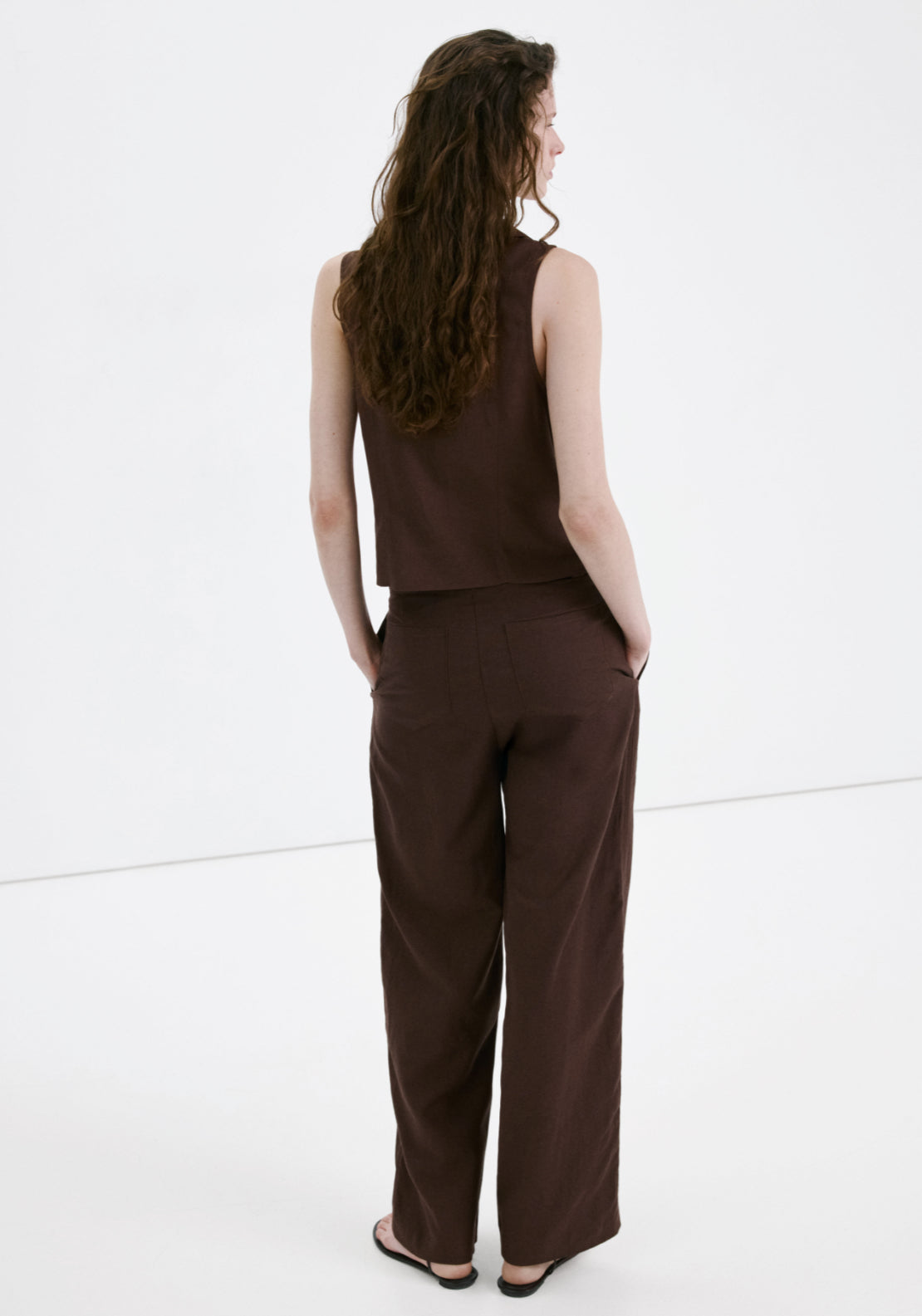 Top With Lapels And Ties - Brown