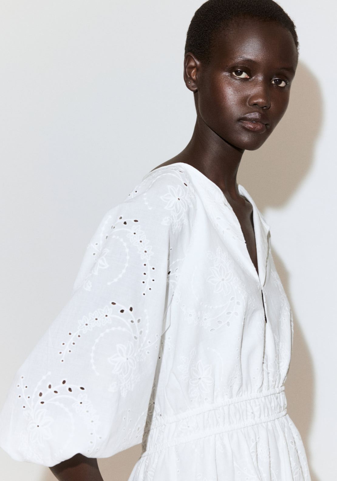 Embroidered Short Dress - White