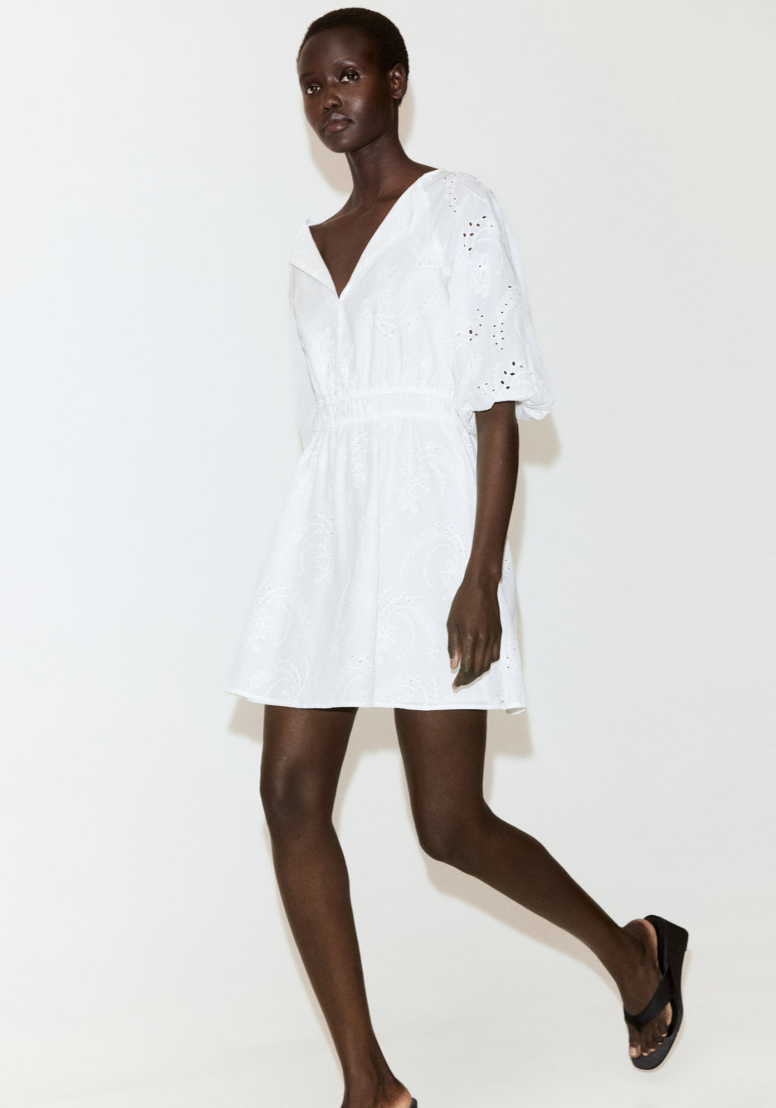 Embroidered Short Dress - White