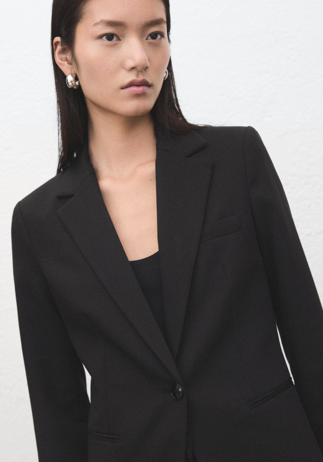 Fitted Suit Blazer - Black