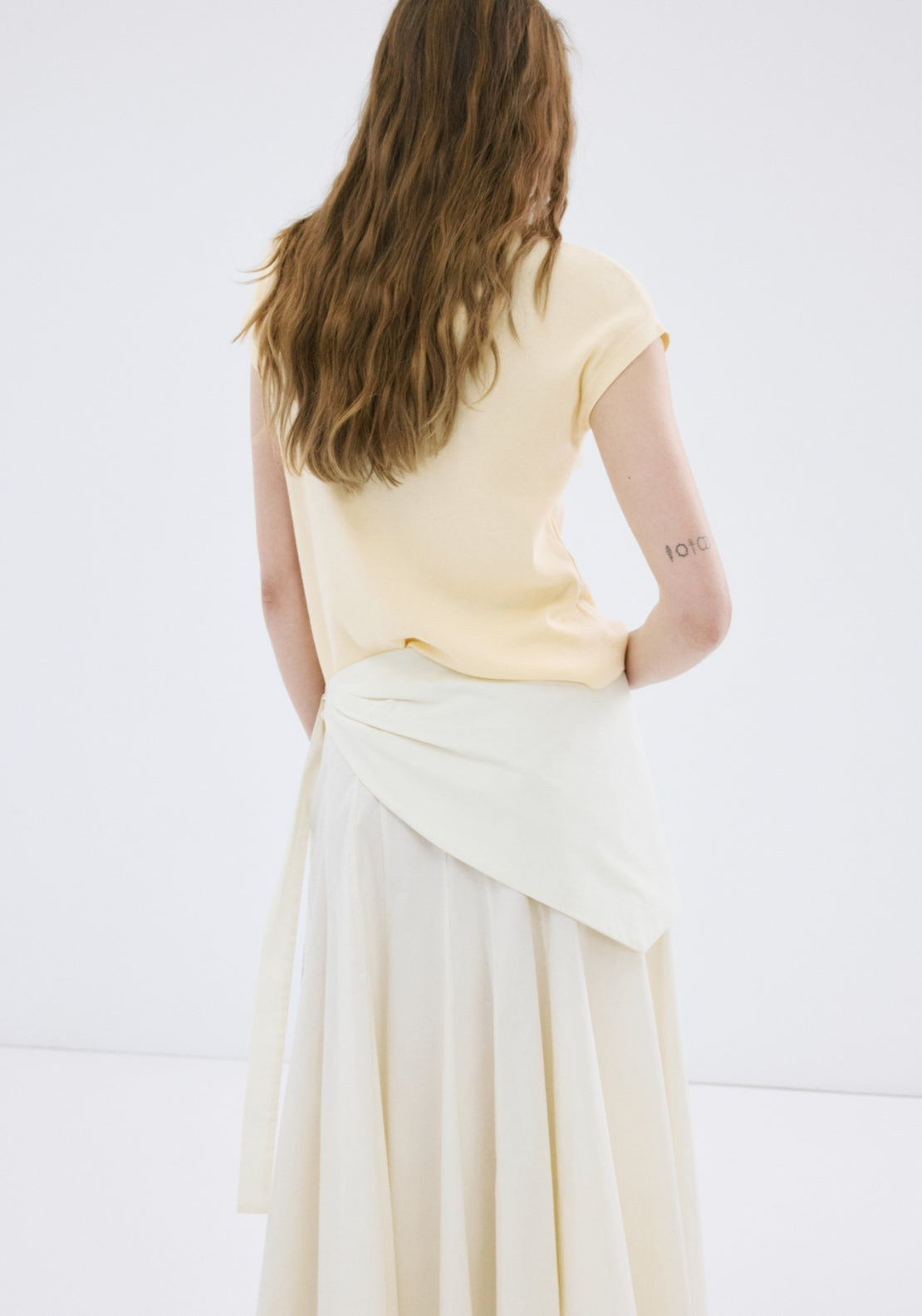Short Sleeved Knitted Cotton Sweater - Yellow