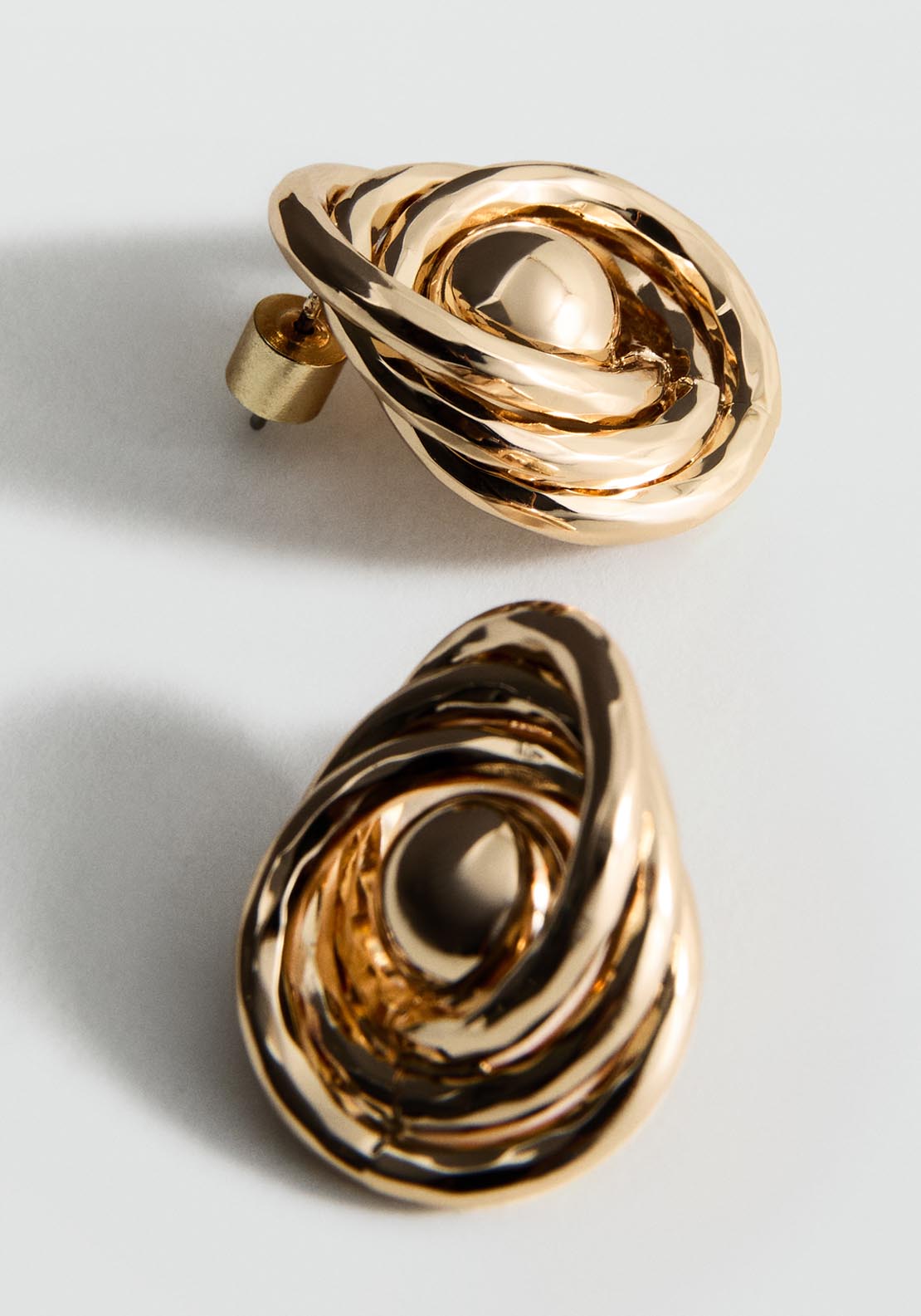 Intertwined Knot Earrings - Gold