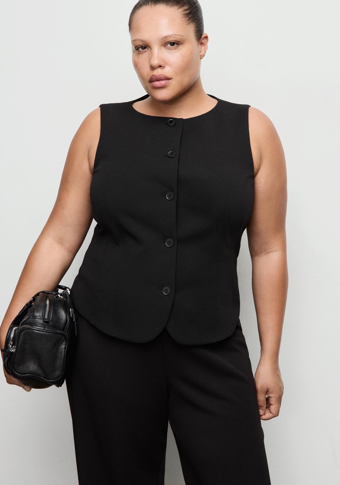 Buttoned Vest - Black