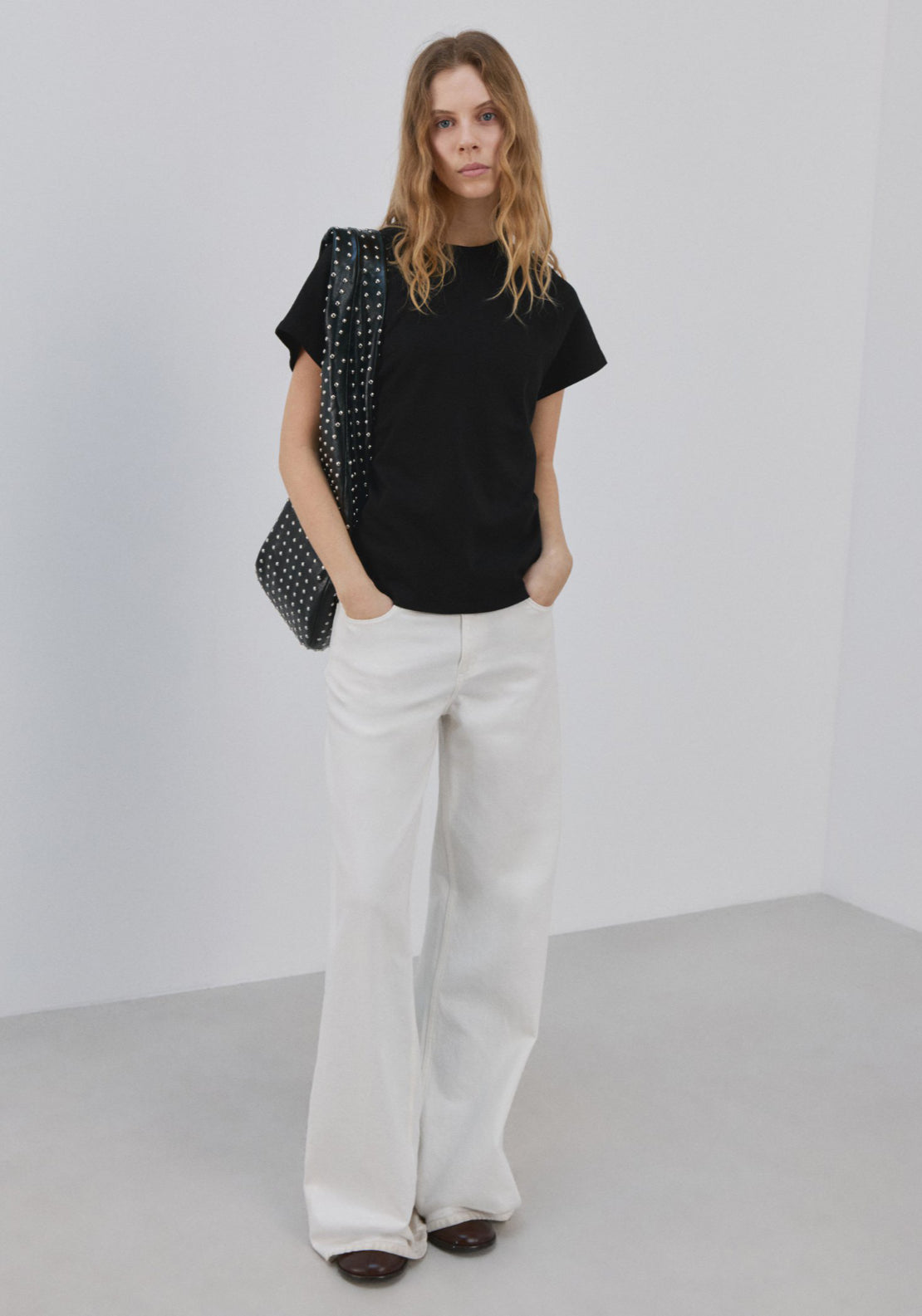Short Sleeve Round Neck T-Shirt - White