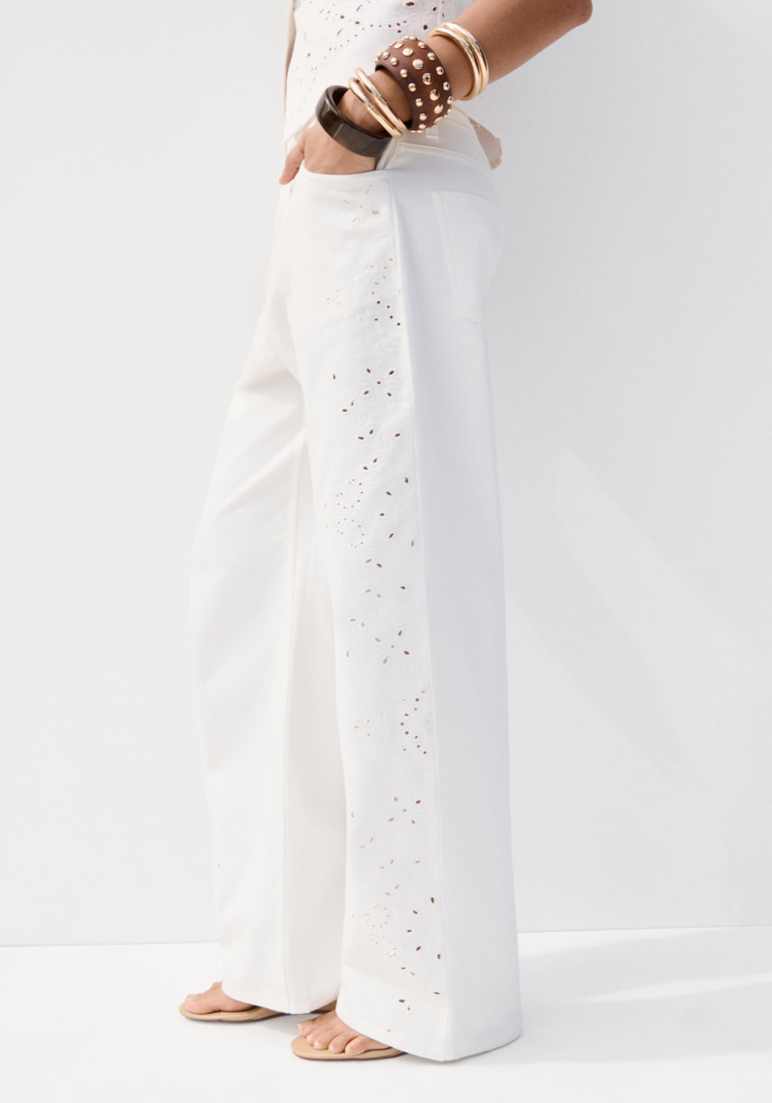 Embroidered Cut Out Balloon Jeans - White