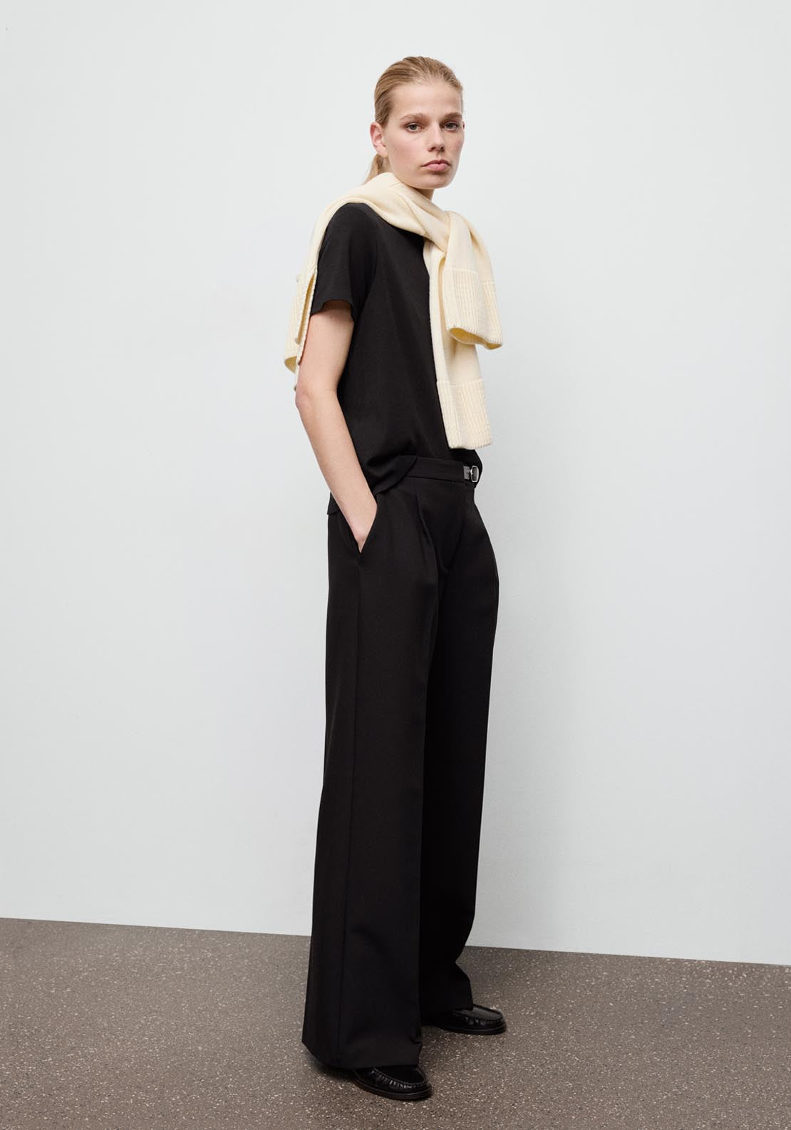 Short Sleeved Cotton T Shirt - Black