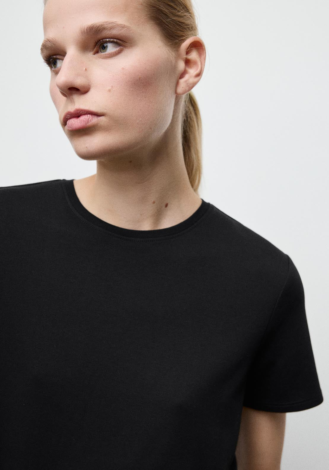 Short Sleeved Cotton T Shirt - Black