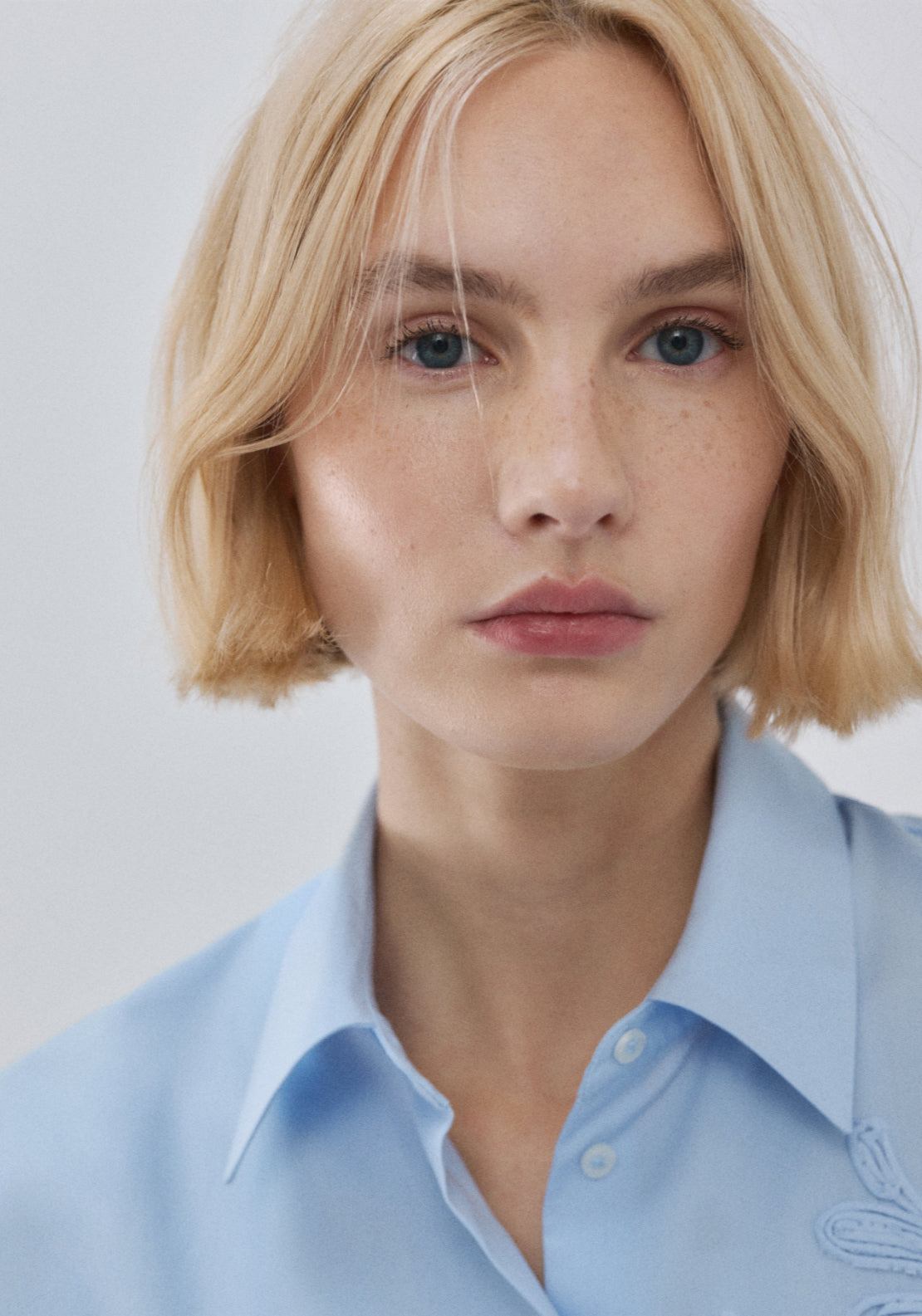Floral Embroidered Shirt - Light Blue