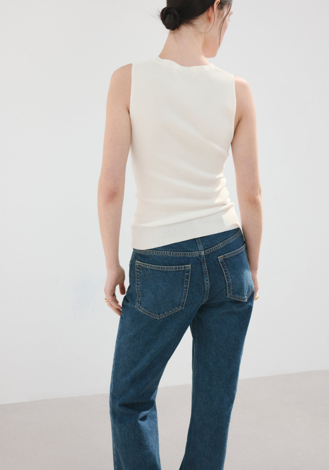 Round Neck Knitted Top - White
