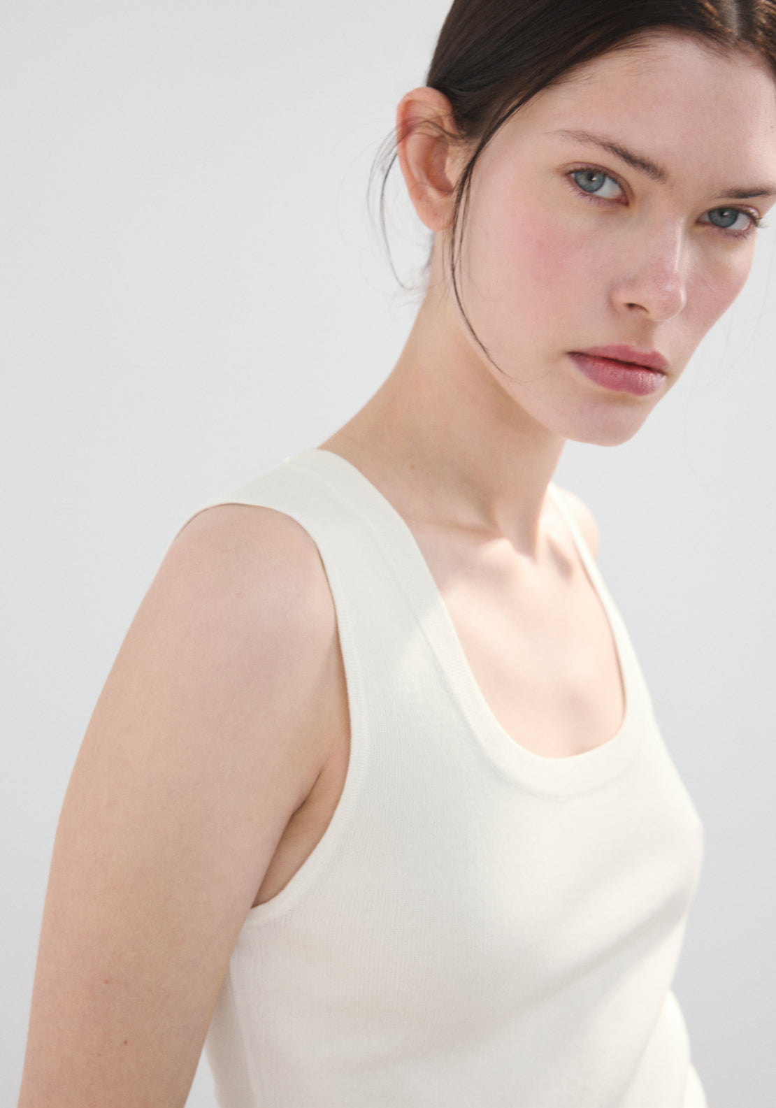 Round Neck Knitted Top - White