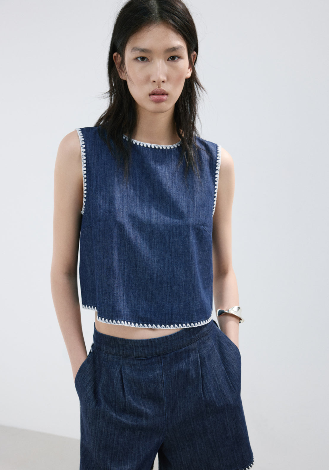 Contrast Trim Denim Shorts - Denim Blue