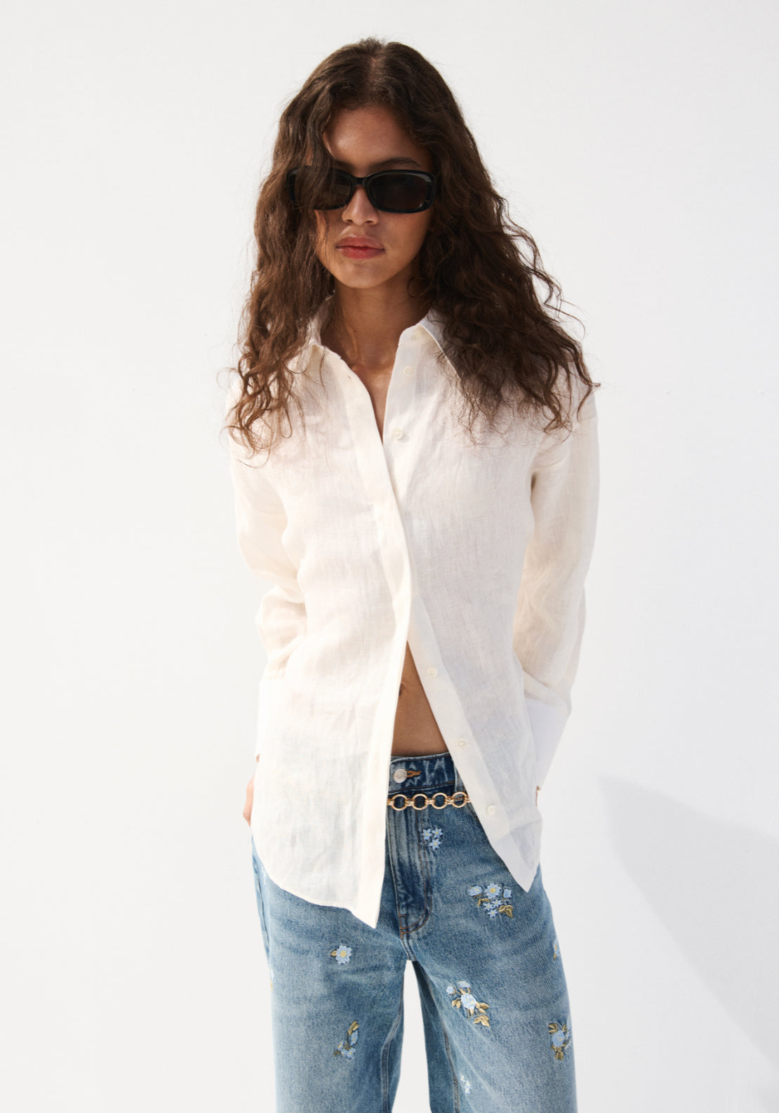 Flower Embroidered Straight-Fit Jeans - Denim Blue