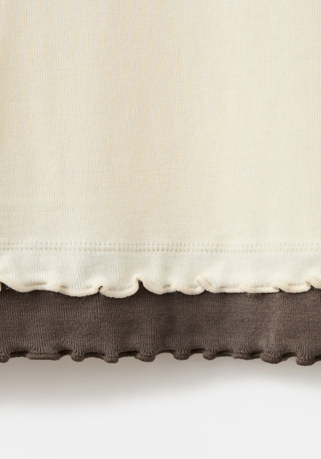 Contrasting T-Shirt - Cream