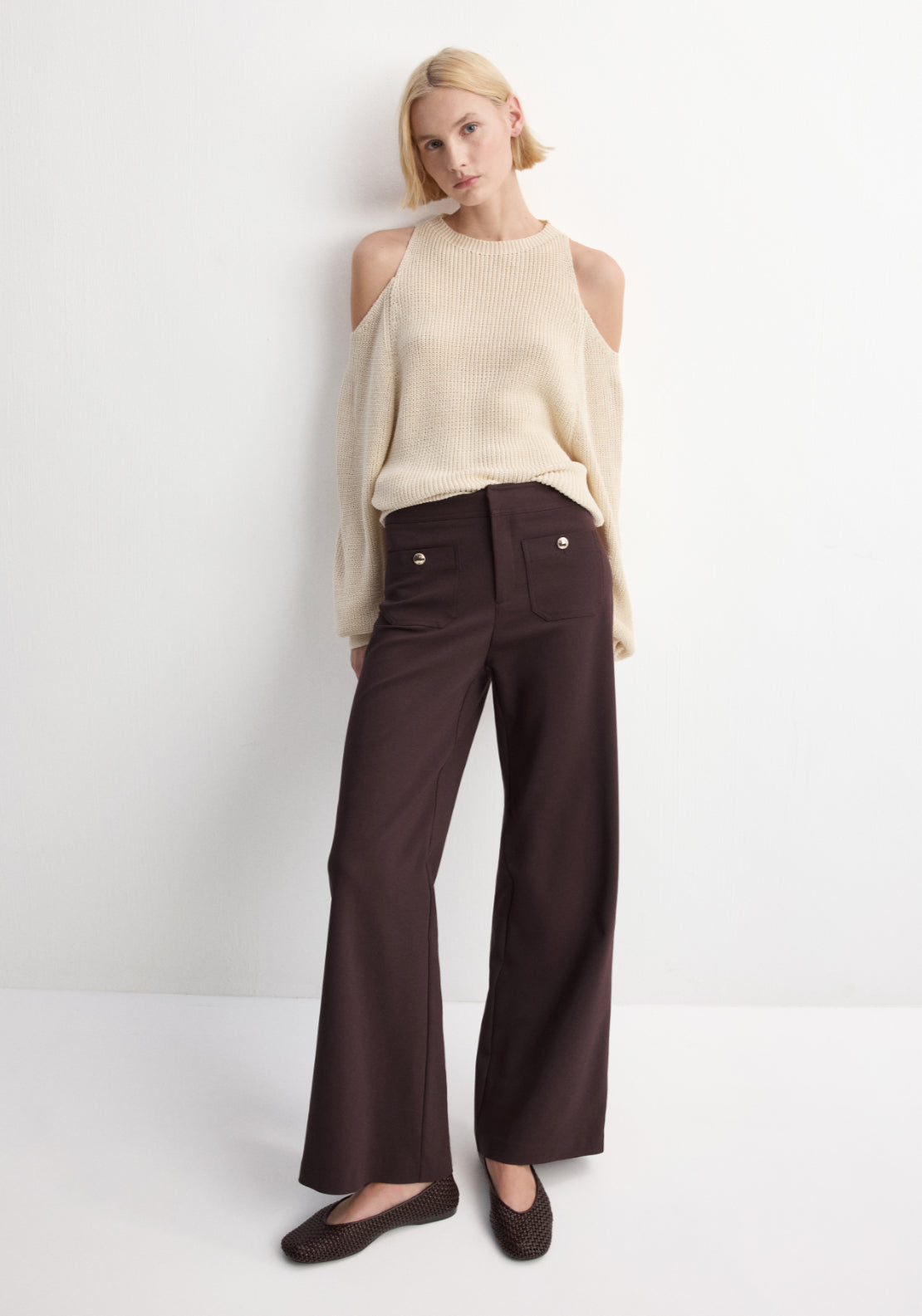 Straight Trousers With Jewel Buttons - Burgundy