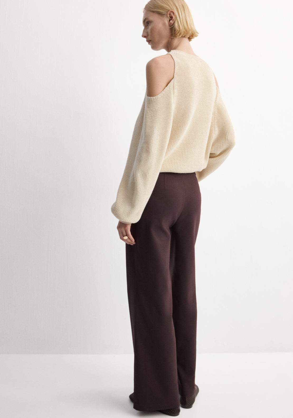 Straight Trousers With Jewel Buttons - Burgundy