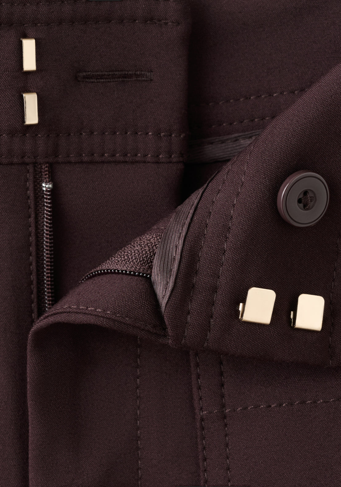 Straight Trousers With Jewel Buttons - Burgundy