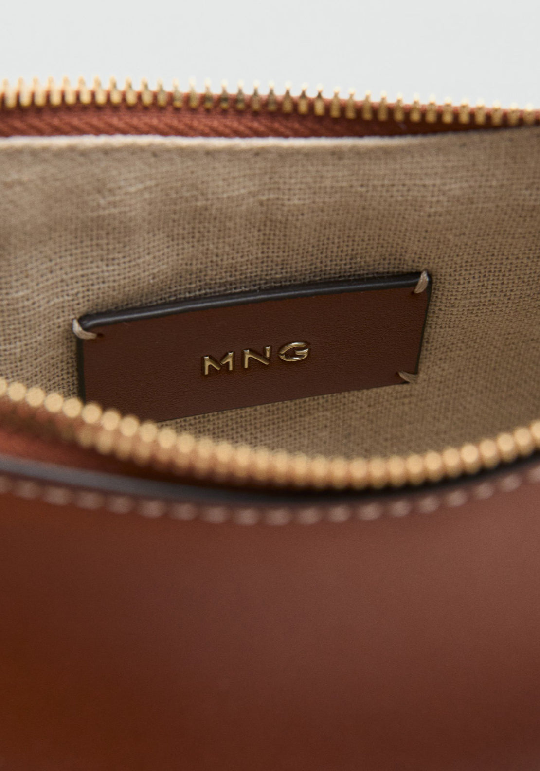 Oval Shoulder Bag - Brown
