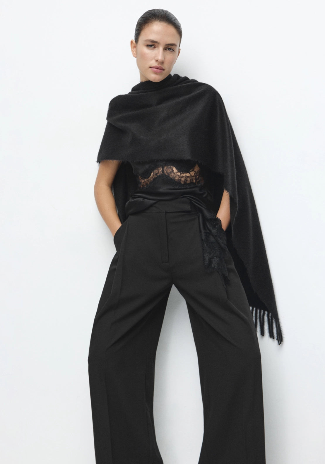 Pleated Wide Leg Trousers - Black