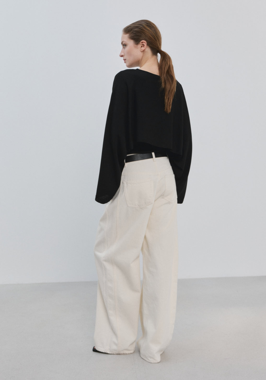 Round Neck Knitted Cape - Black