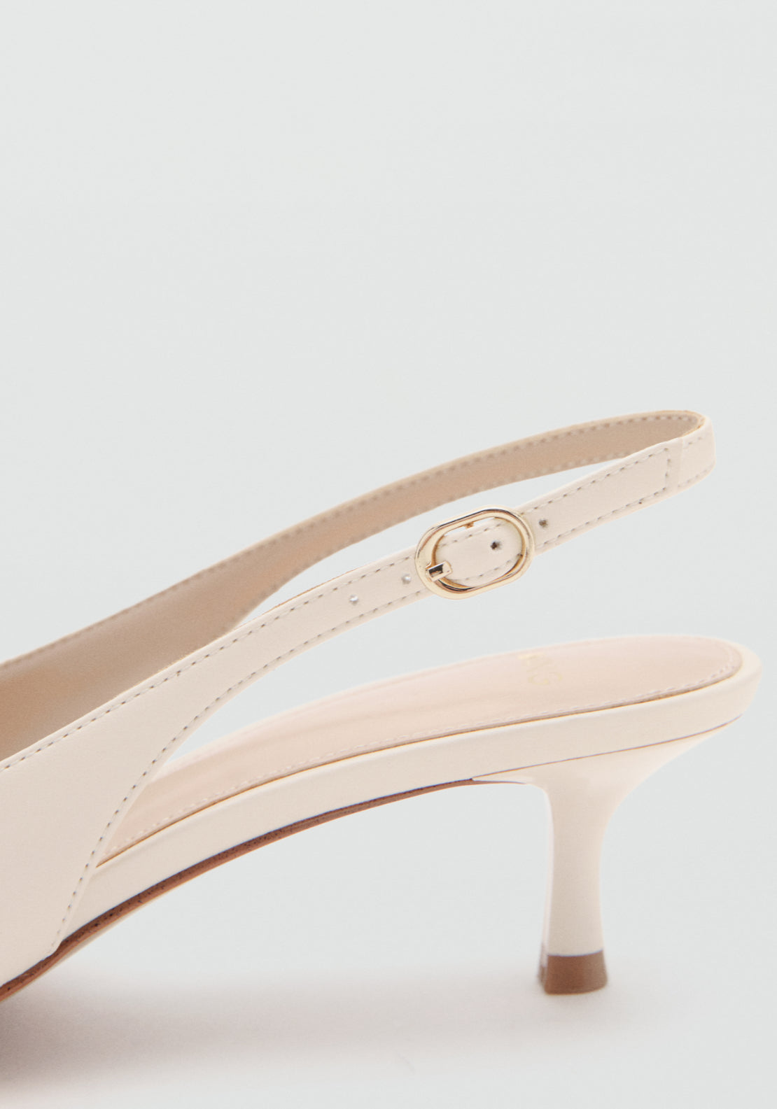 Kitten Heel Pointed Shoes - Cream
