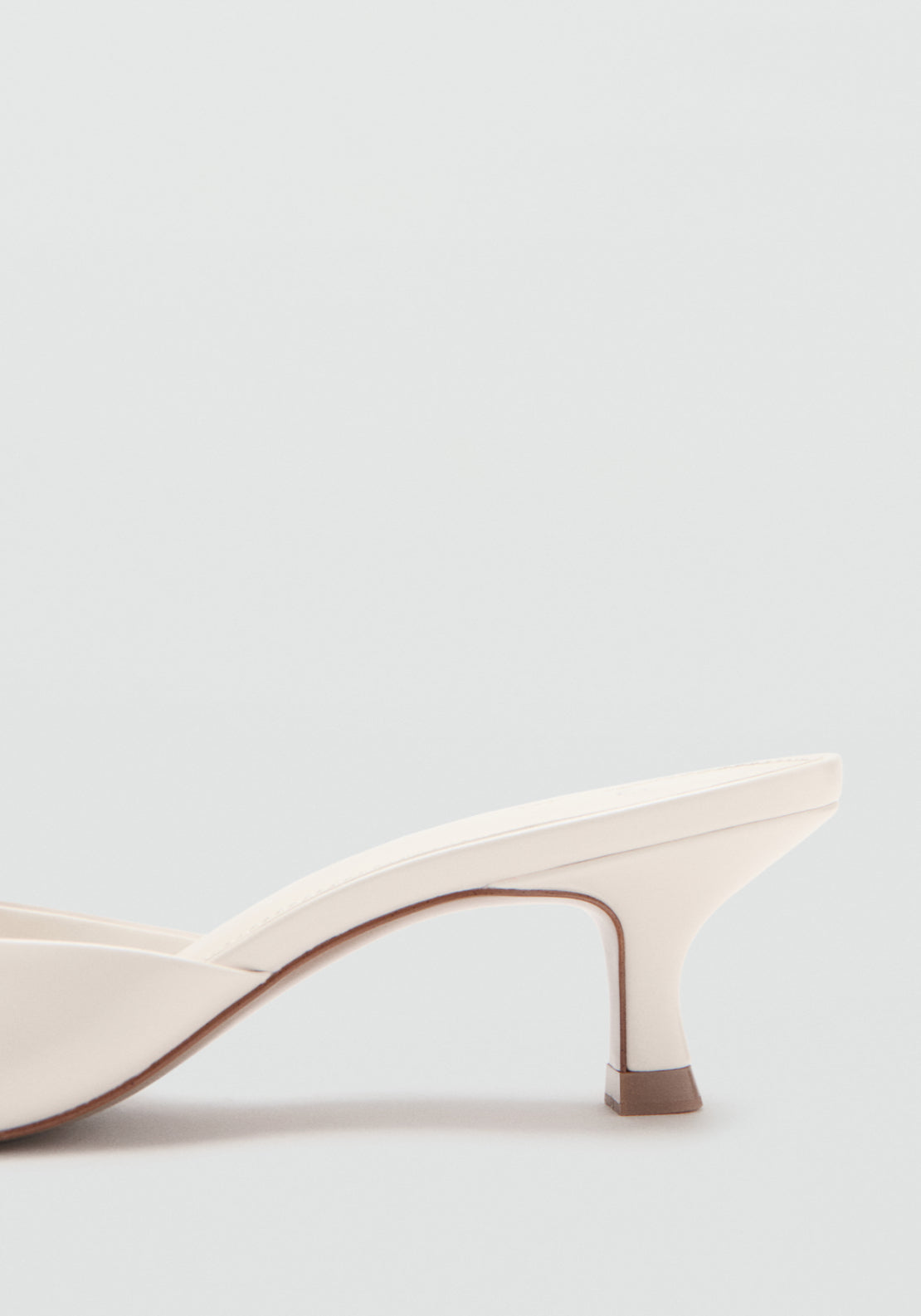 Pointed Heel Sandals - Cream