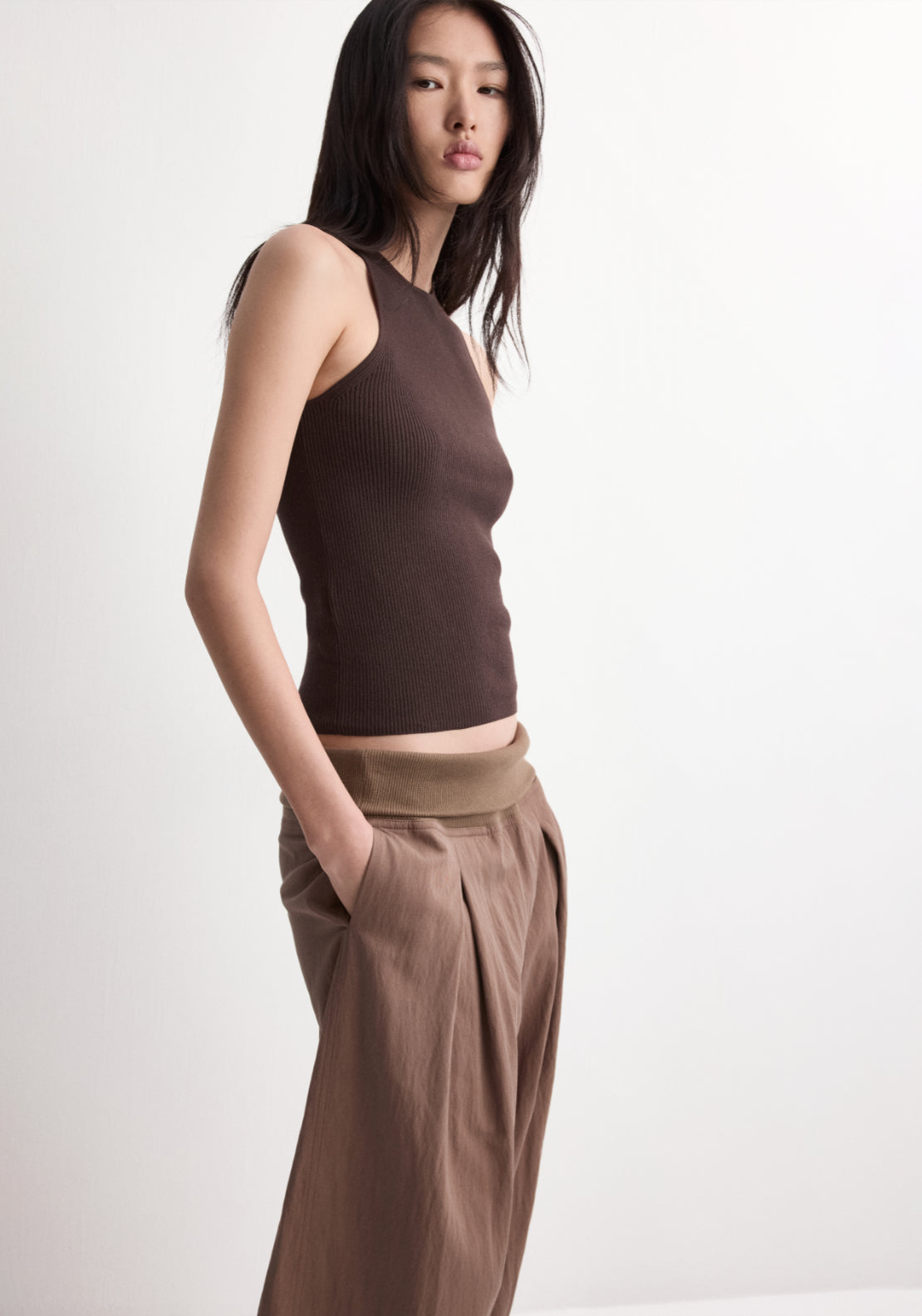 Fitted Fine Knit Top - Brown