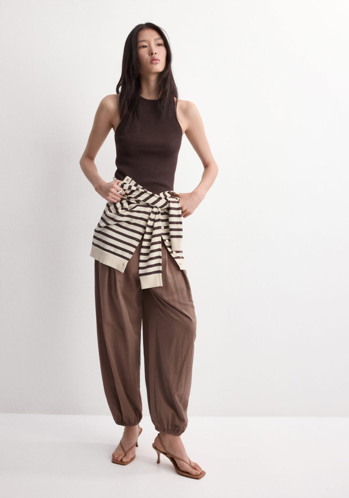 Fitted Fine Knit Top - Brown