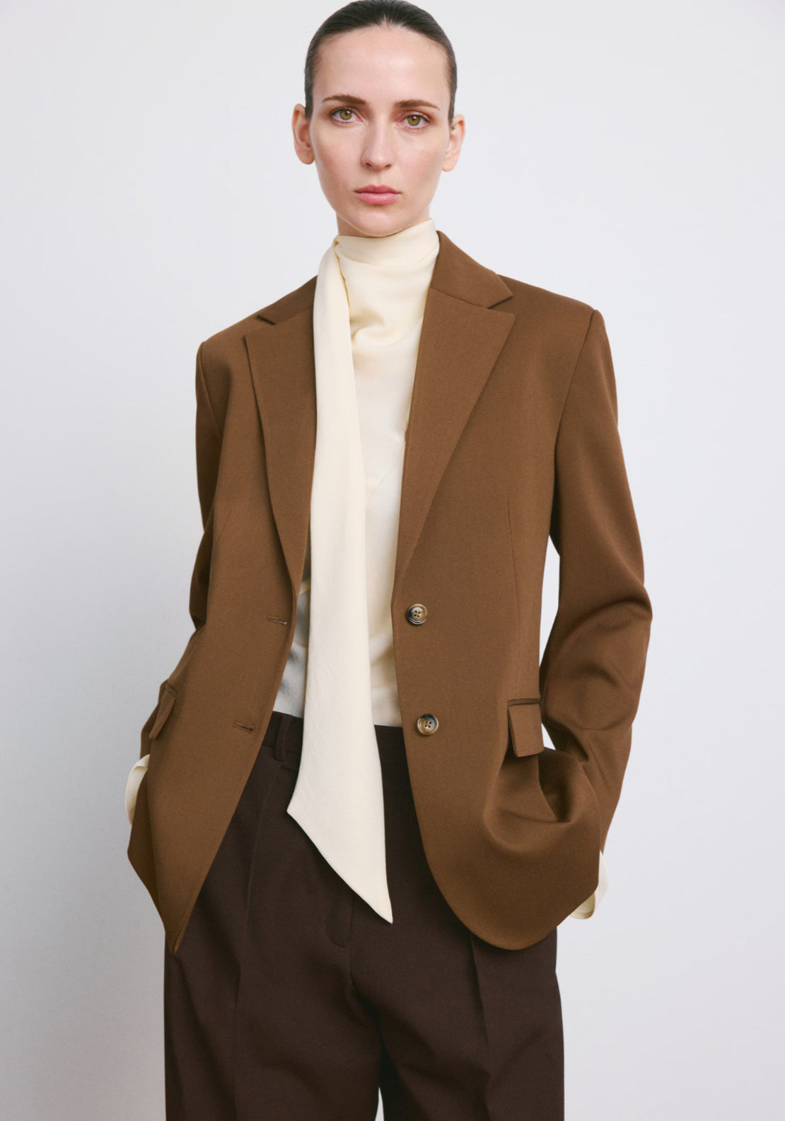 Straight Jacket With Flap Pockets - Brown