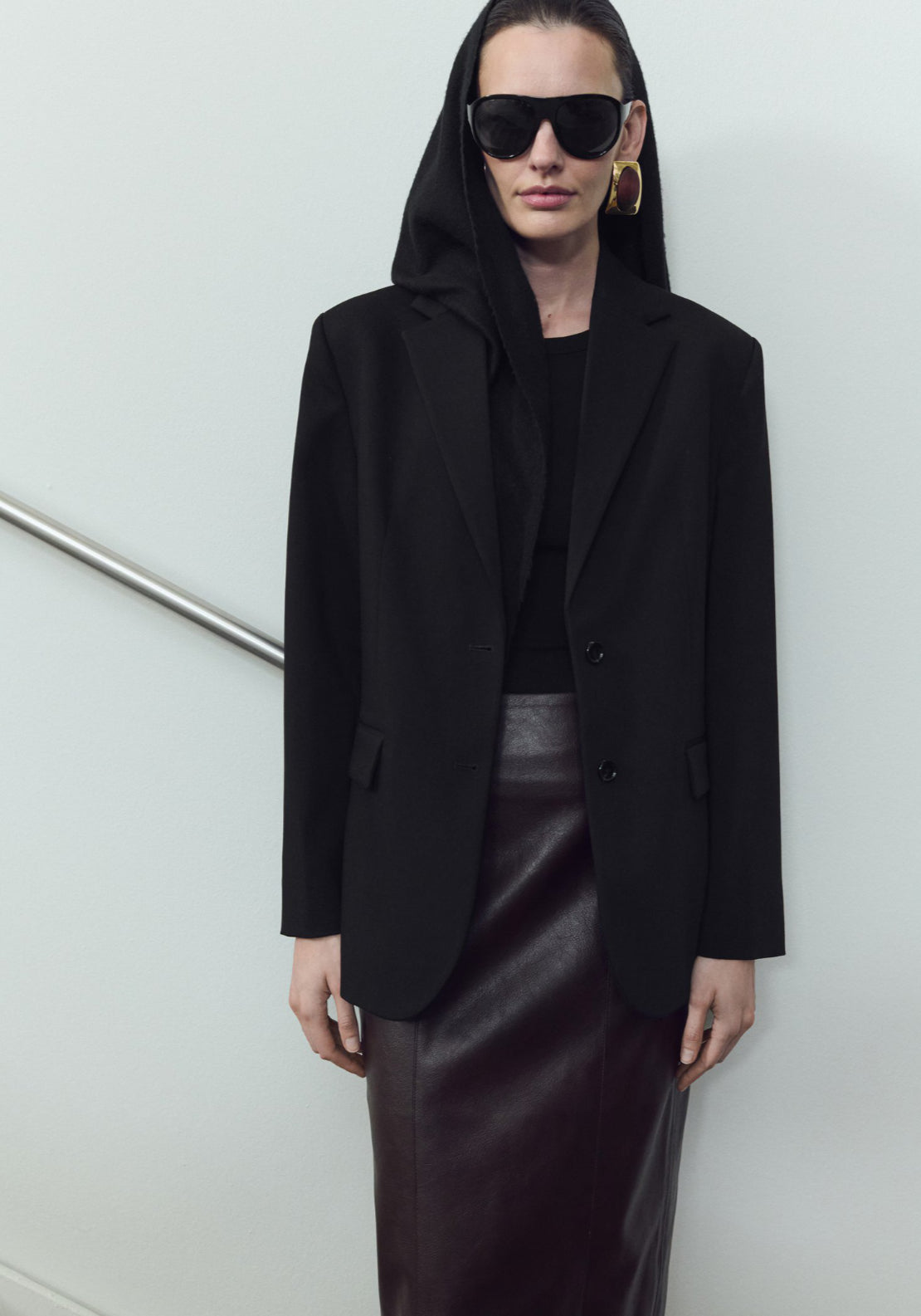 Straight Jacket With Flap Pockets - Black