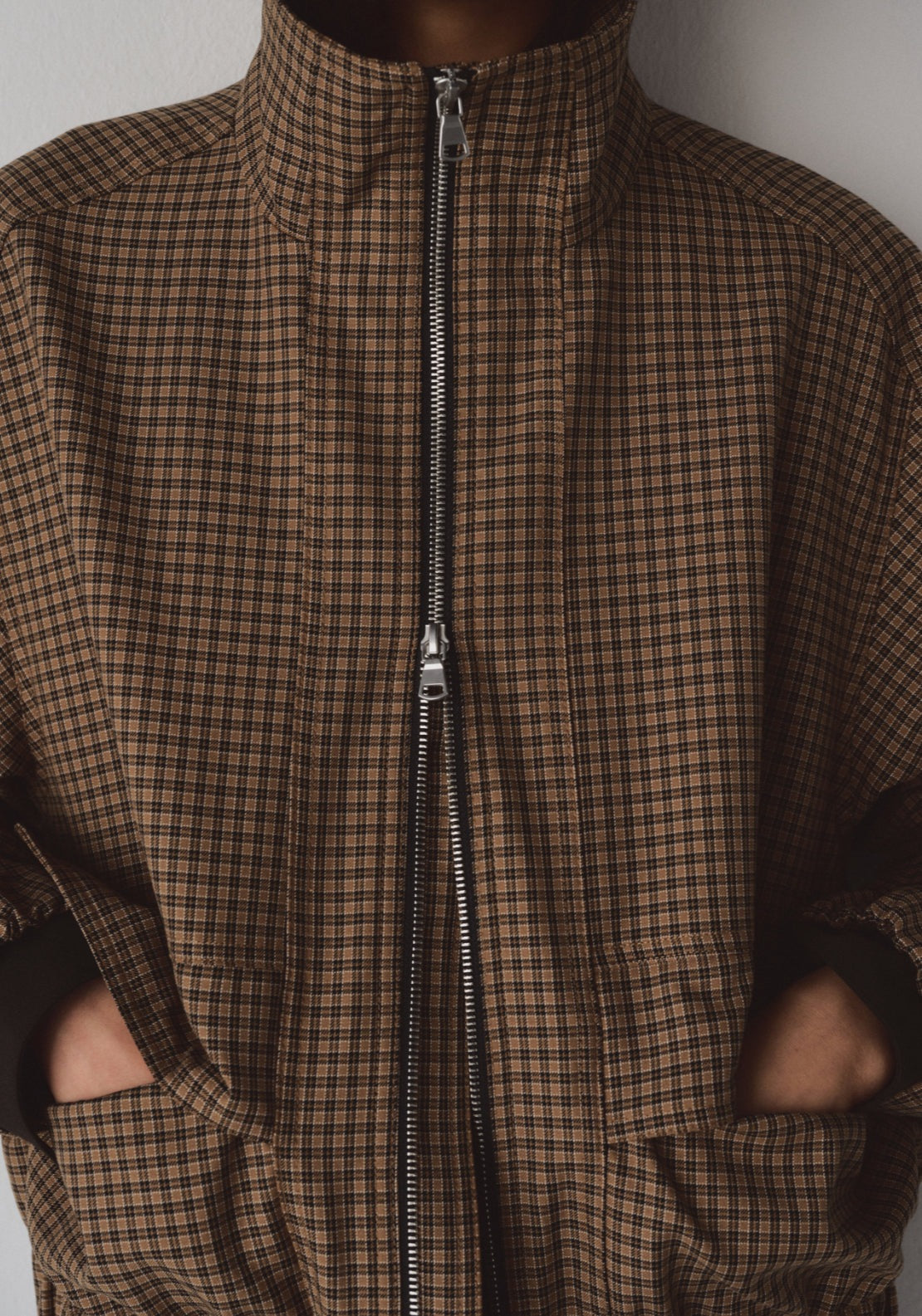 Houndstooth Jacket With High Collar - Brown