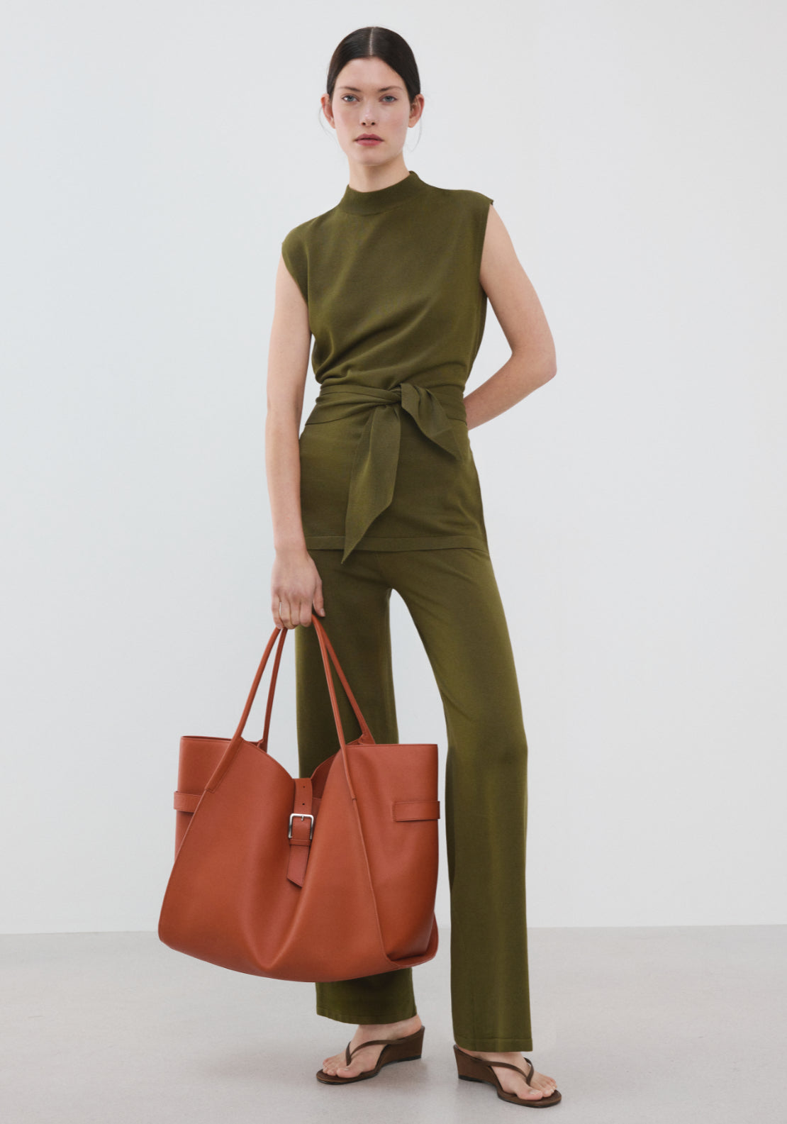 Knitted Belt Vest - Green