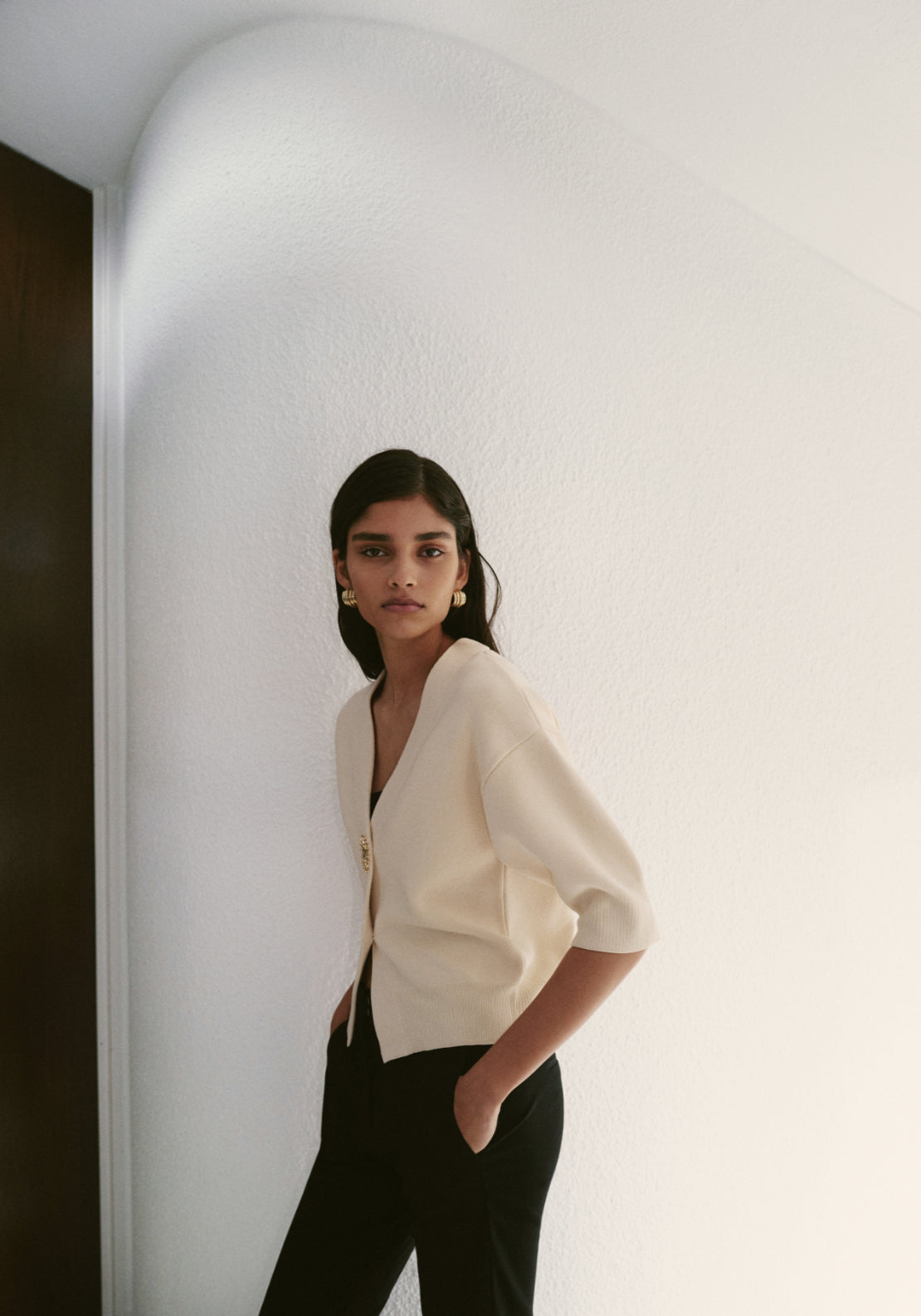 Knitted Cardigan With Jewel Button - Cream
