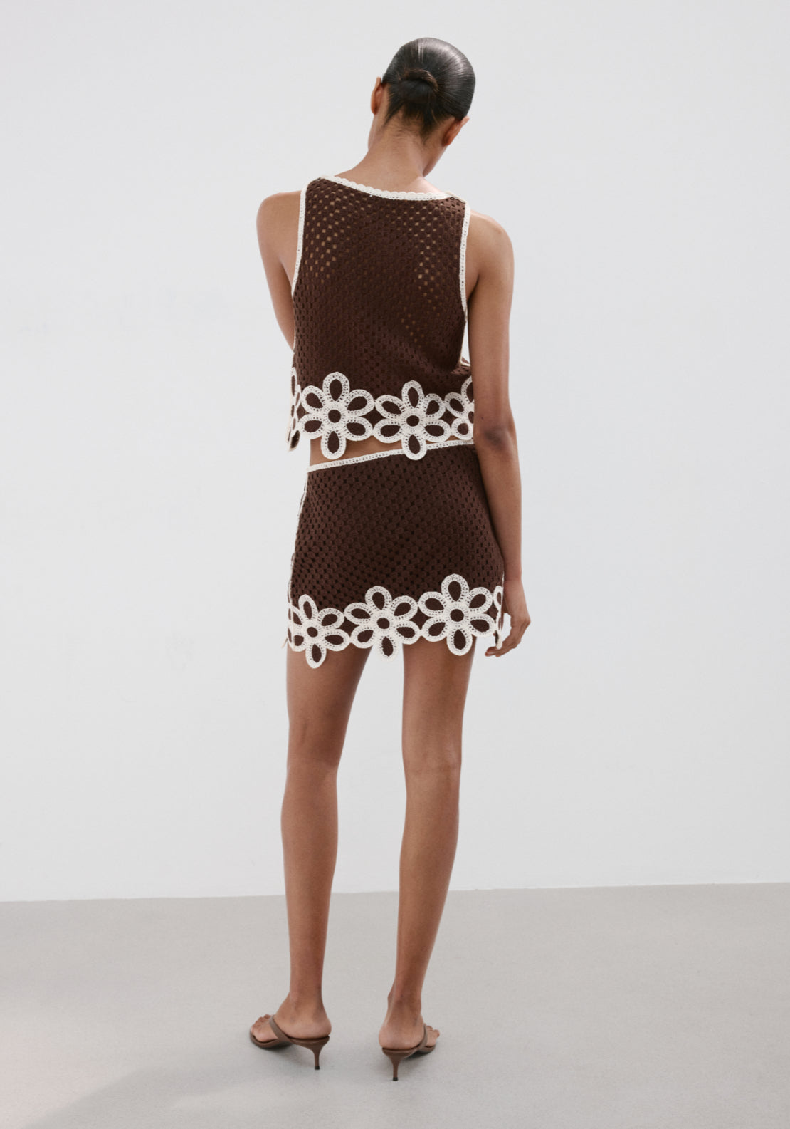 Crochet Skirt With Floral Embroidery - Brown