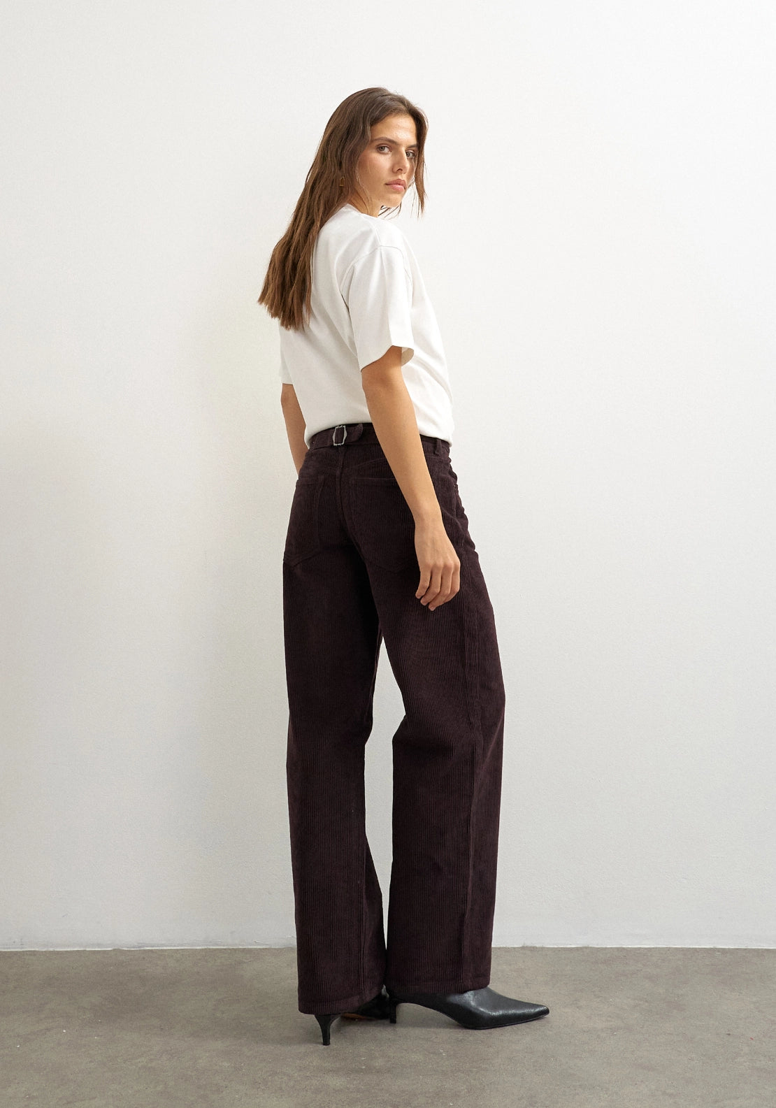 Cinch Low Rise Relaxed Jeans - Chocolate Brown