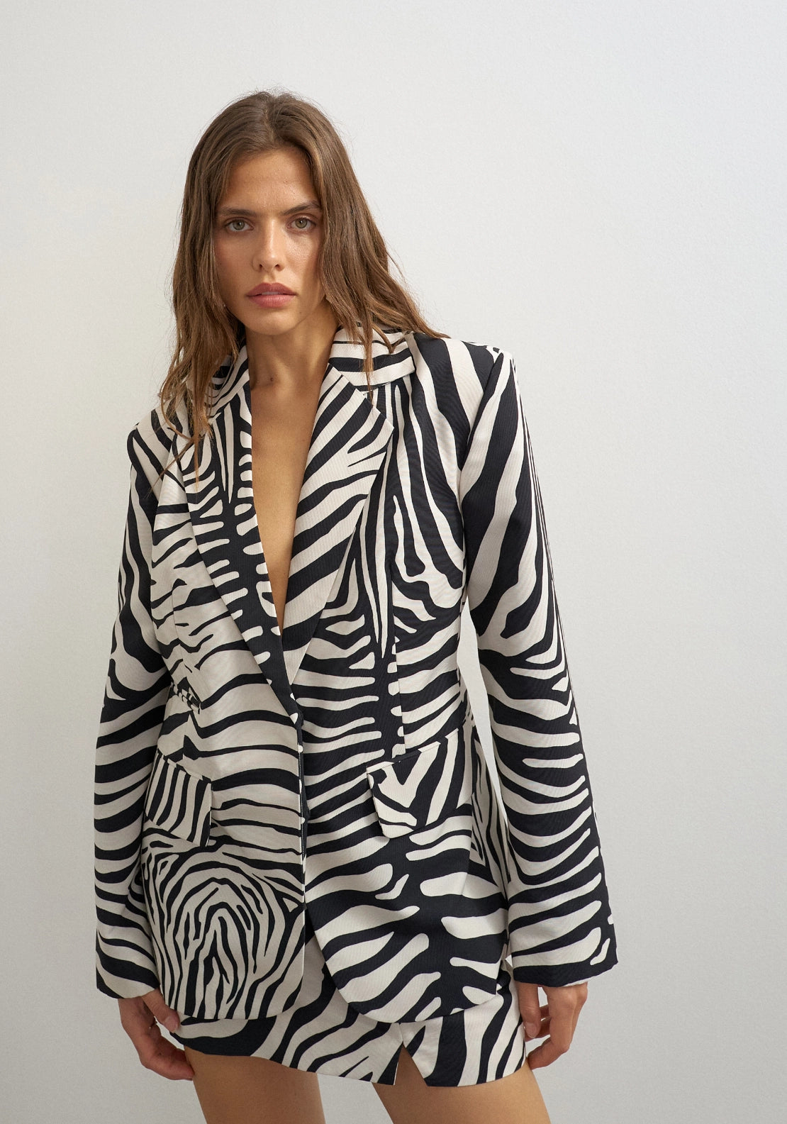 Ajin Occasion Zebra Print Blazer - White
