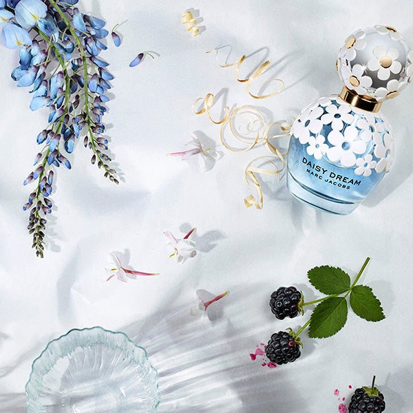 Marc Jacobs Daisy Dream Eau de Toilette 3 Shaws Department Stores
