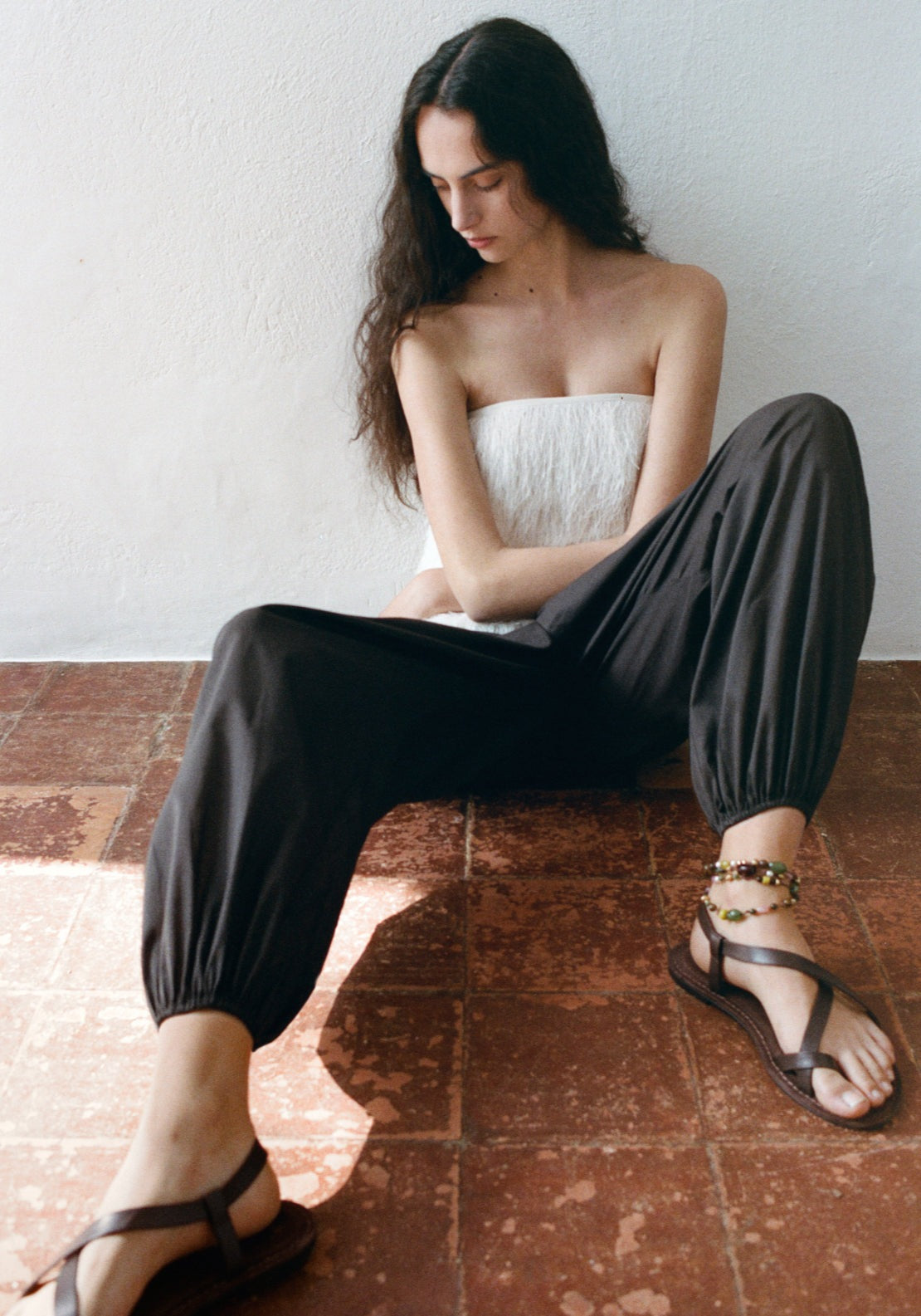 Cross-Strap Leather Sandals - Brown