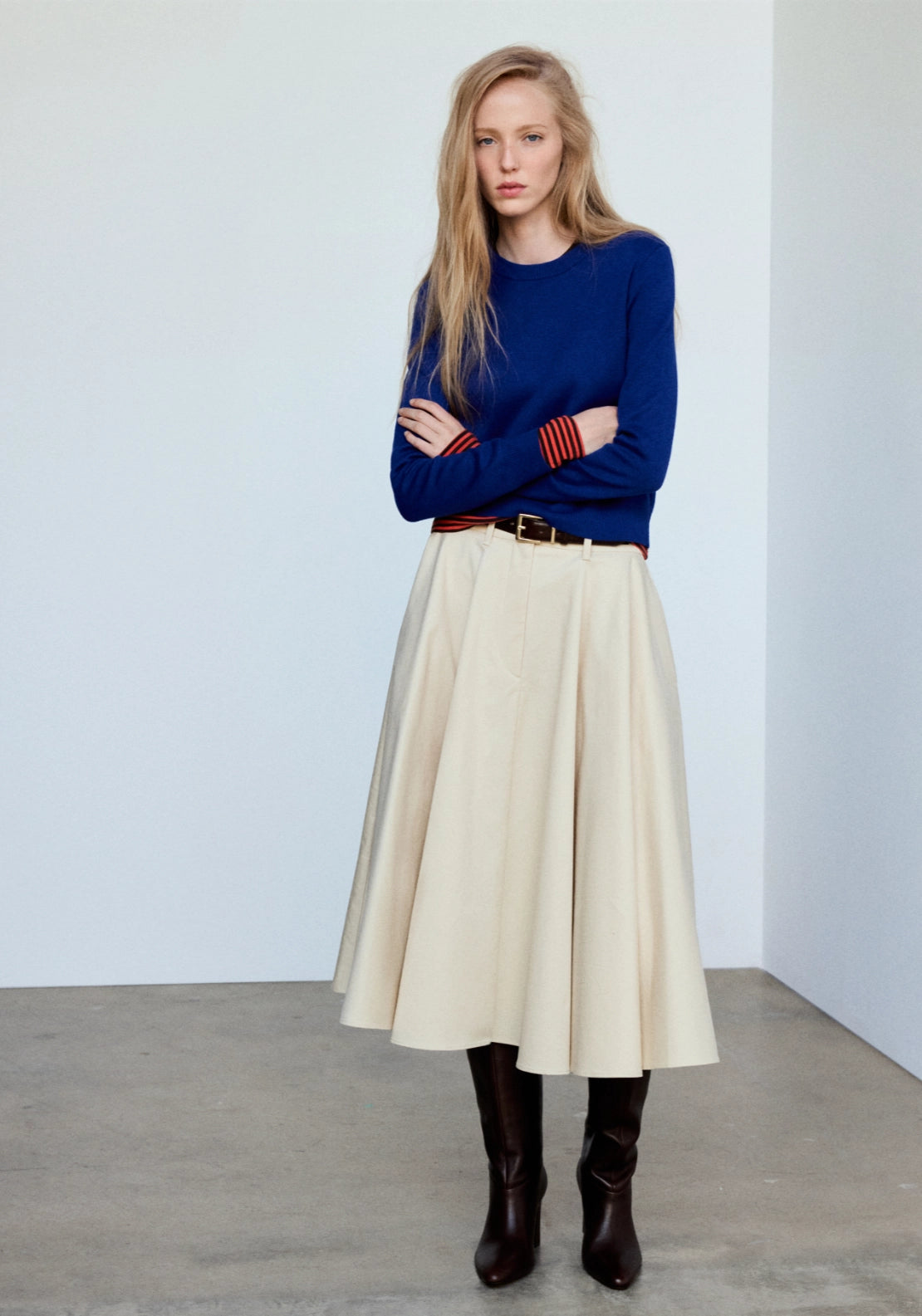 Fine Knit Crew Neck Sweater - Blue