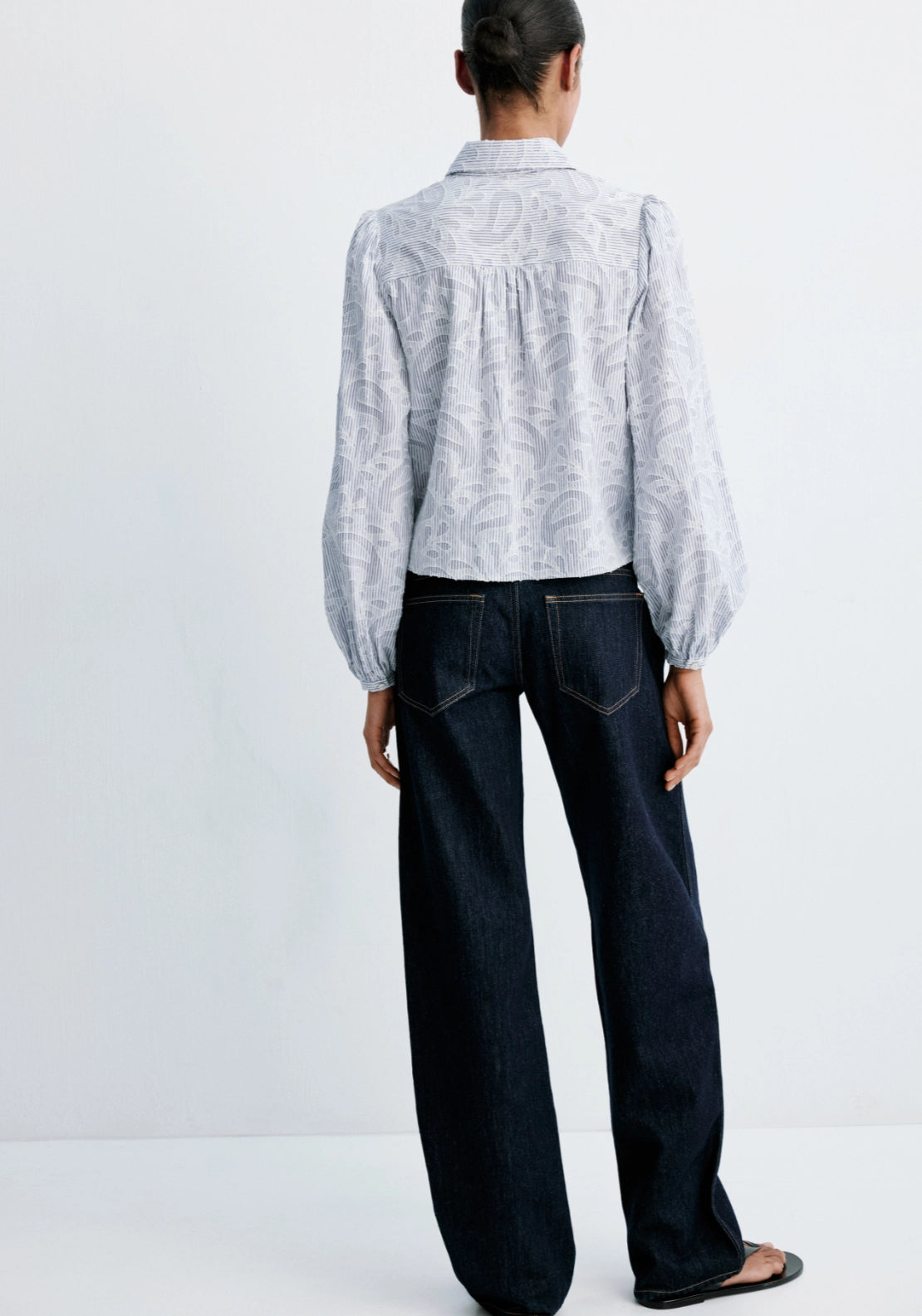 Striped Shirt With Embroidered Details - Blue