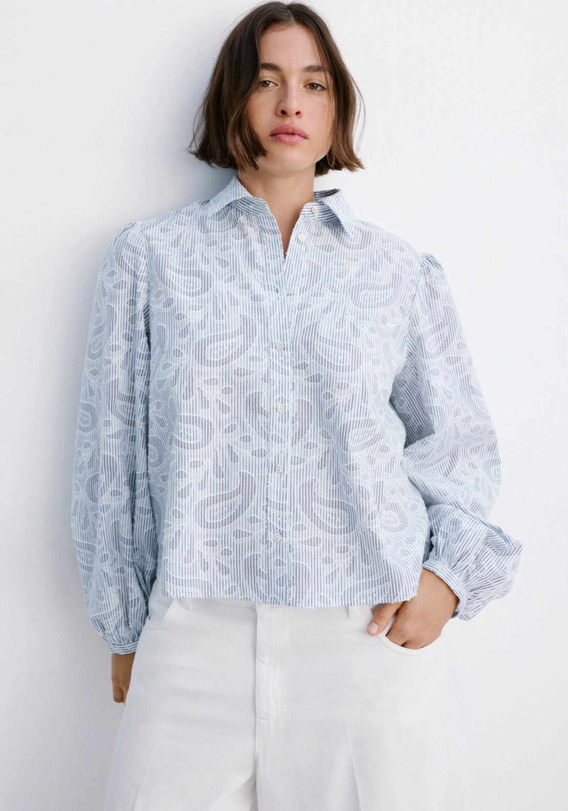 Striped Shirt With Embroidered Details - Blue