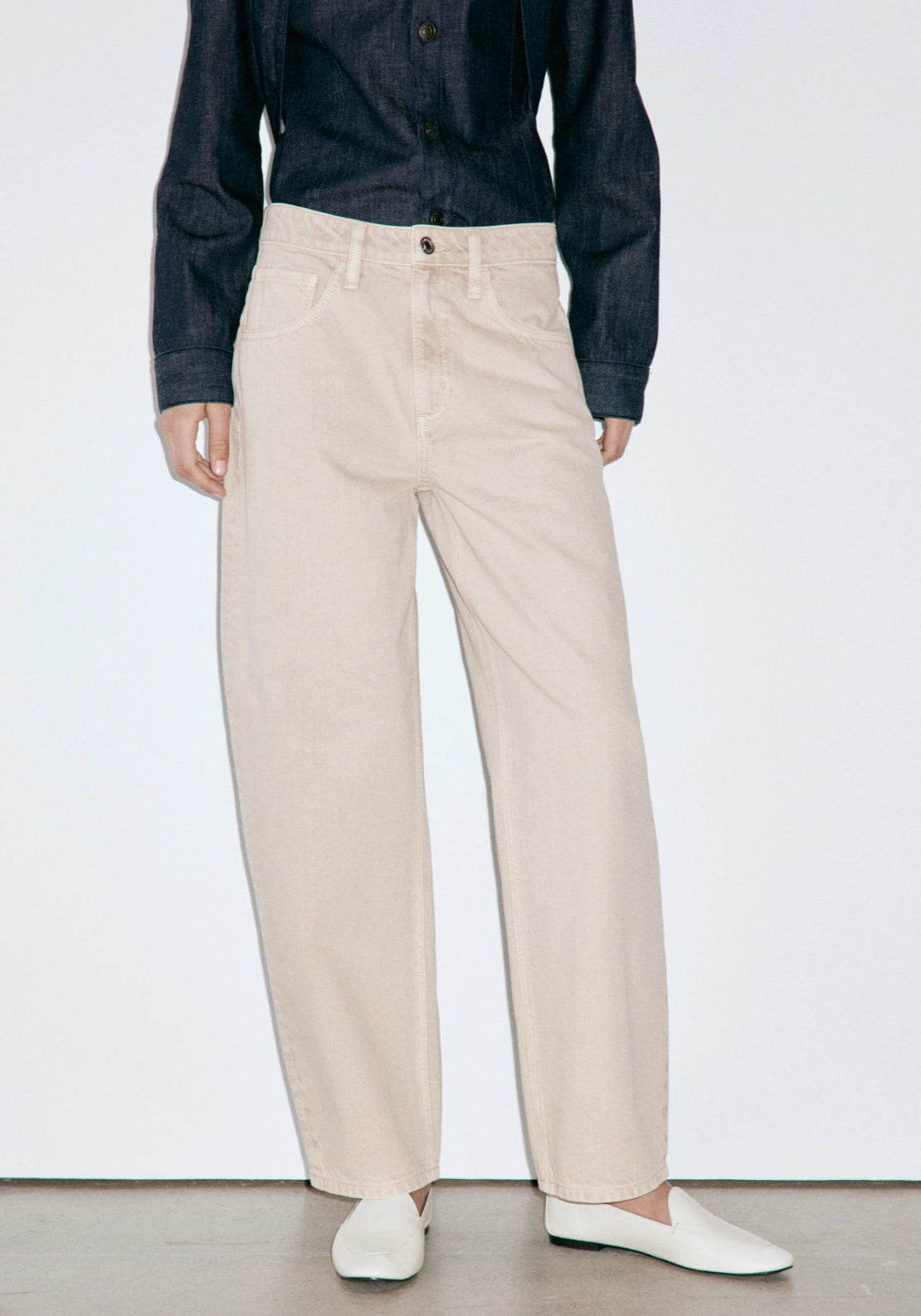 High Rise Balloon Jeans - Sand