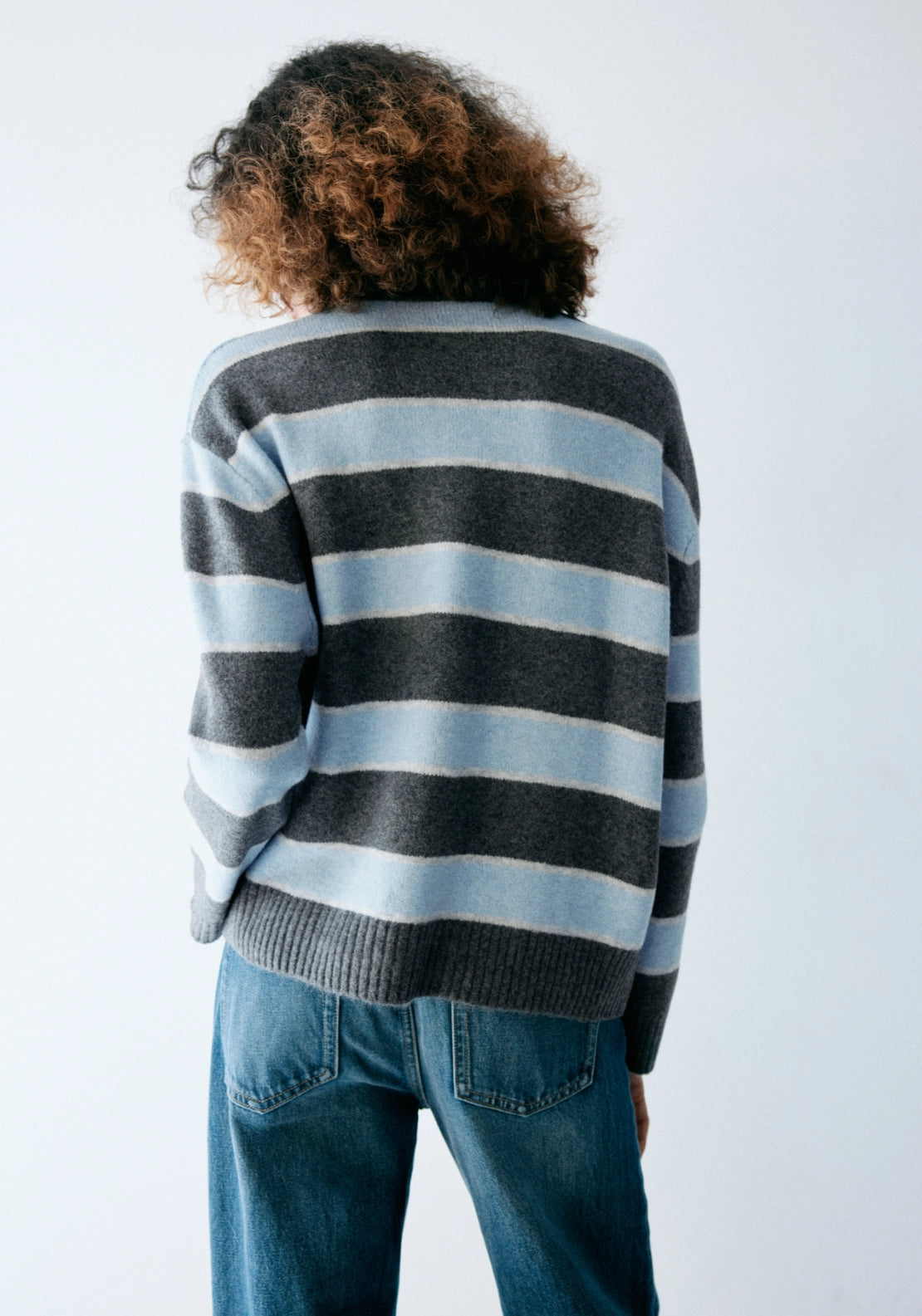 Striped Crew Neck Sweater - Blue/grey