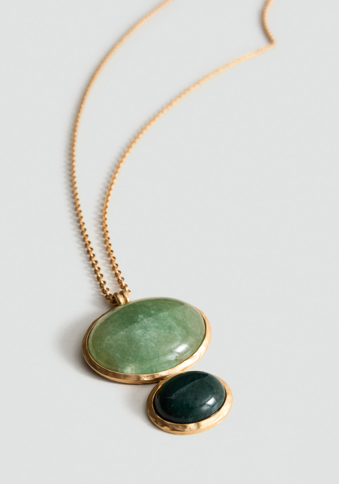 Long Pendant With Stones - Gold