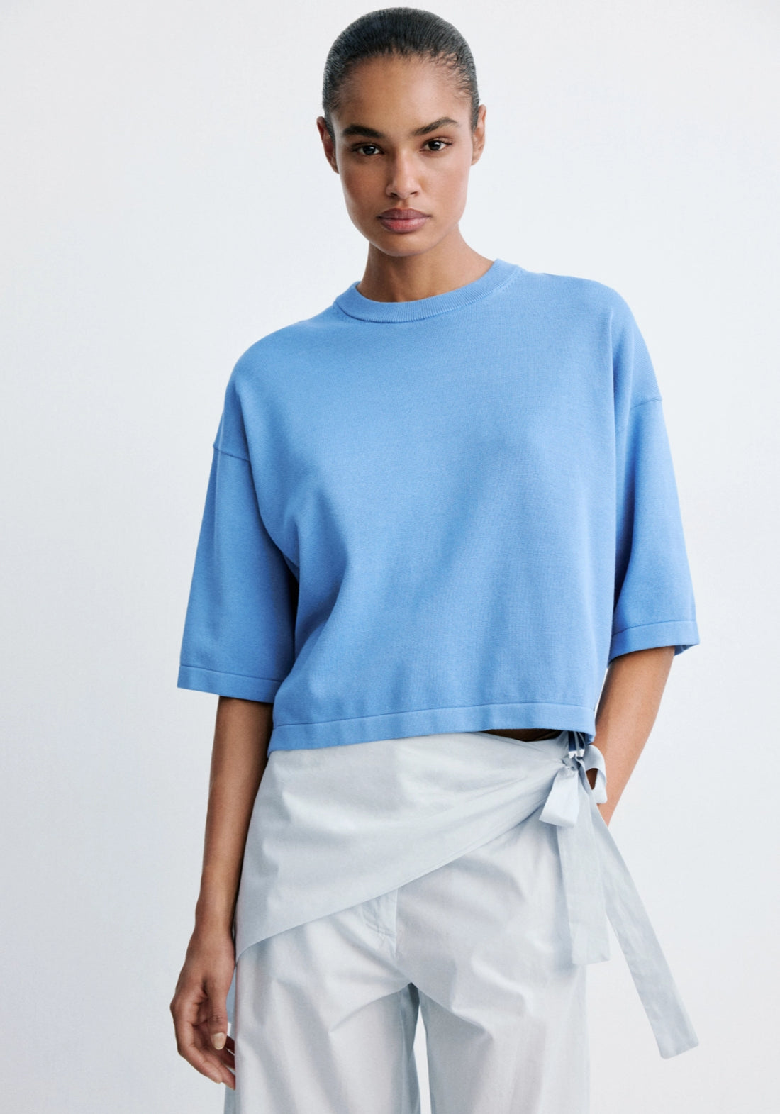 Short Sleeved Knitted Sweater - Blue